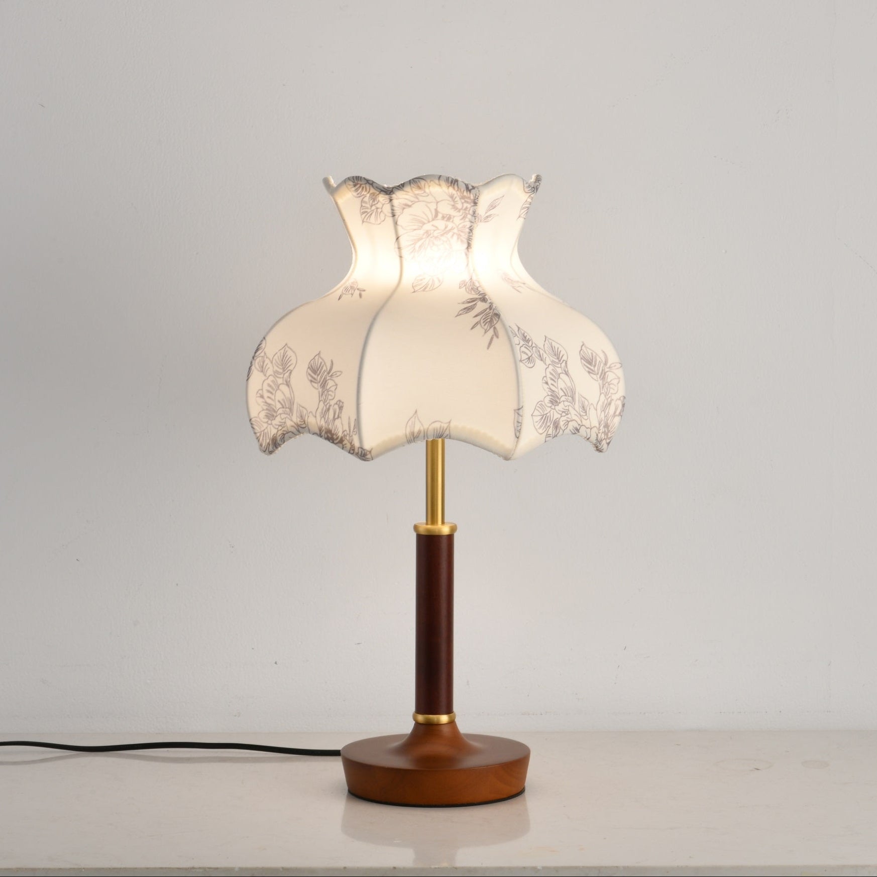 Naomi Vintage Table Lamp