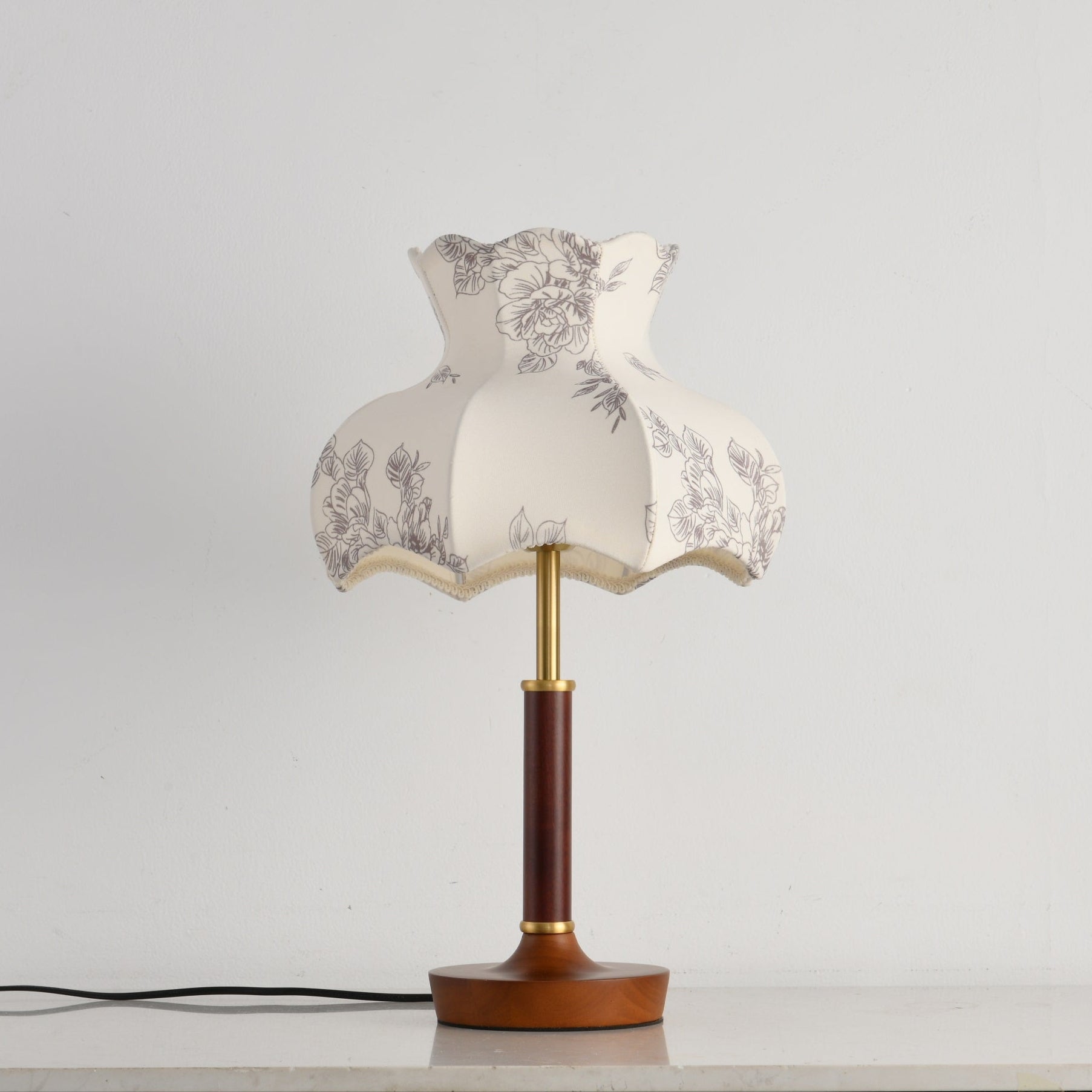 Naomi Vintage Table Lamp