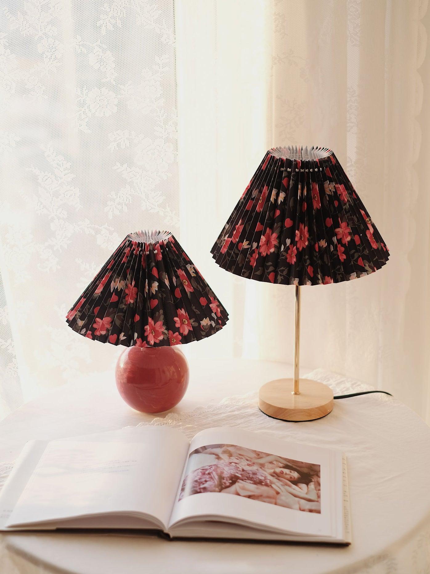 Zevelyra Fabric Table Lamp