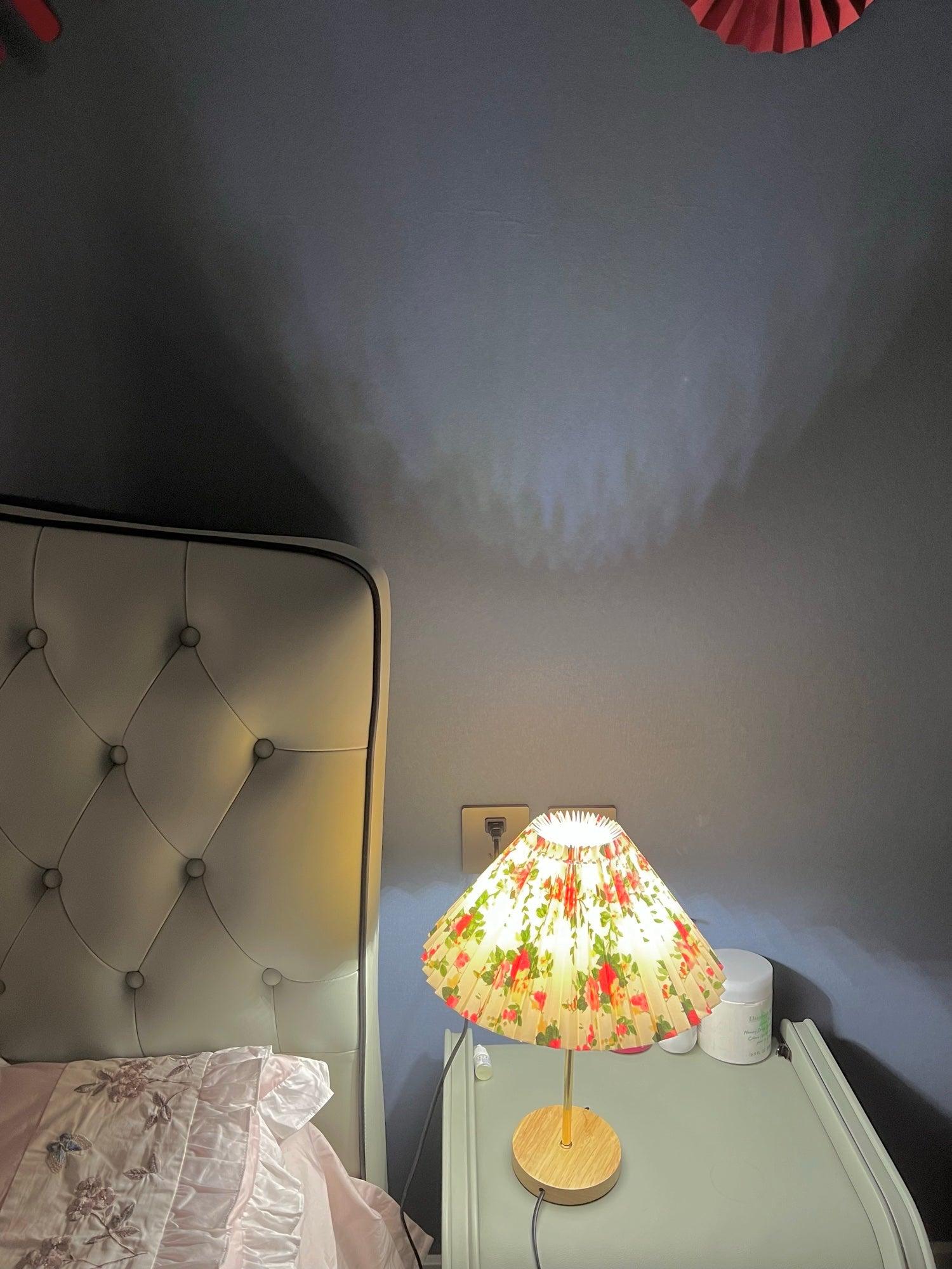 Zevelyra Fabric Table Lamp