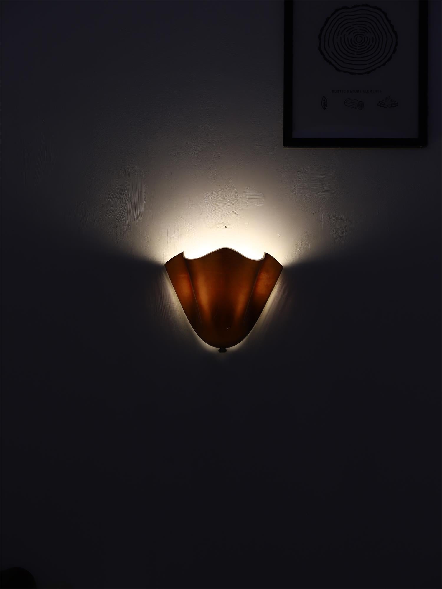 Fiorahaven Flower Glass Indoor Wall Light