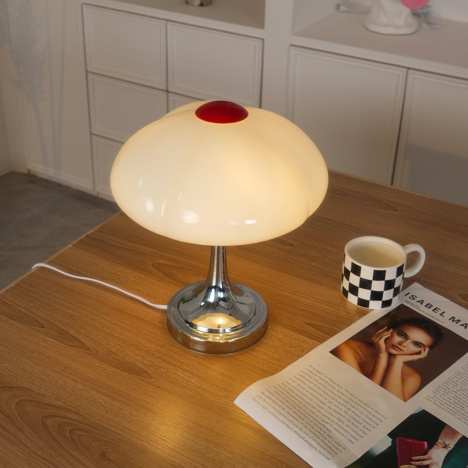 Bin Modern Table Lamp