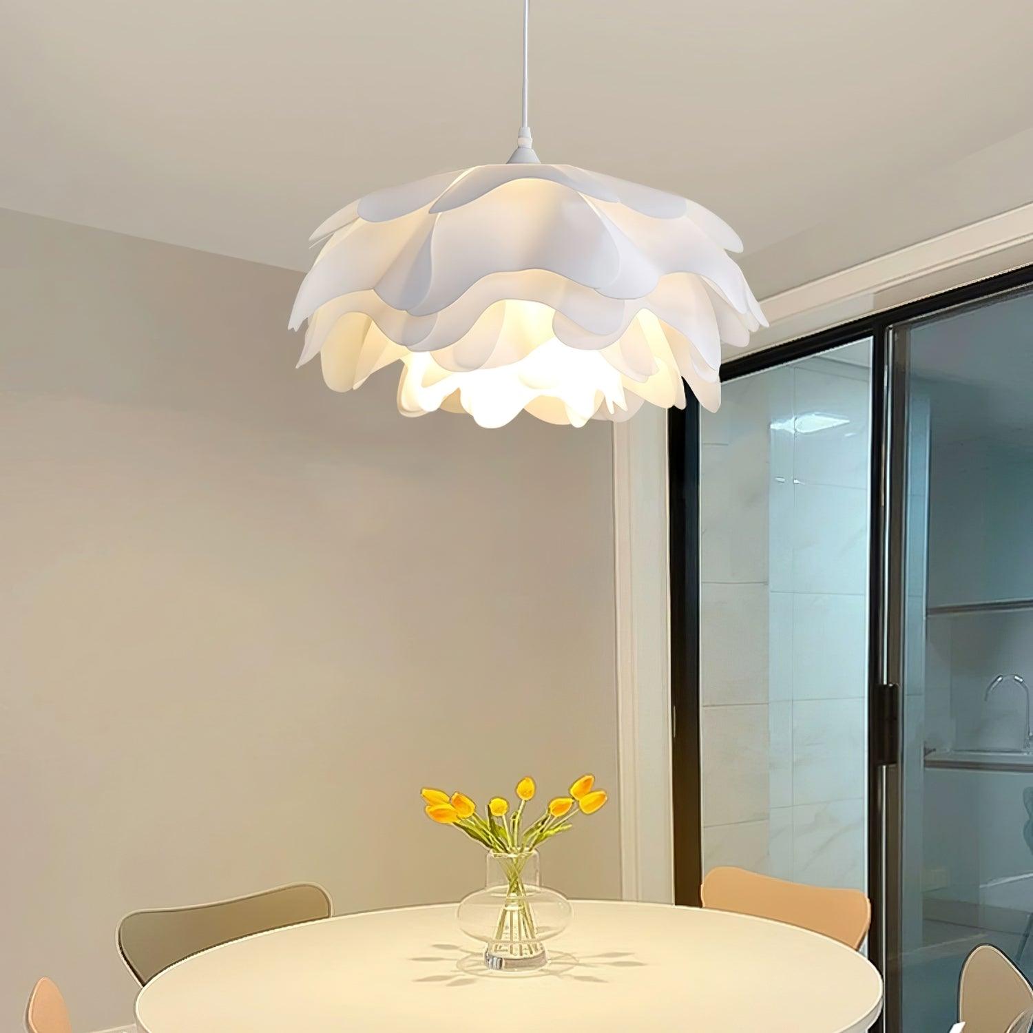 Niv Floral Pendant Lamp