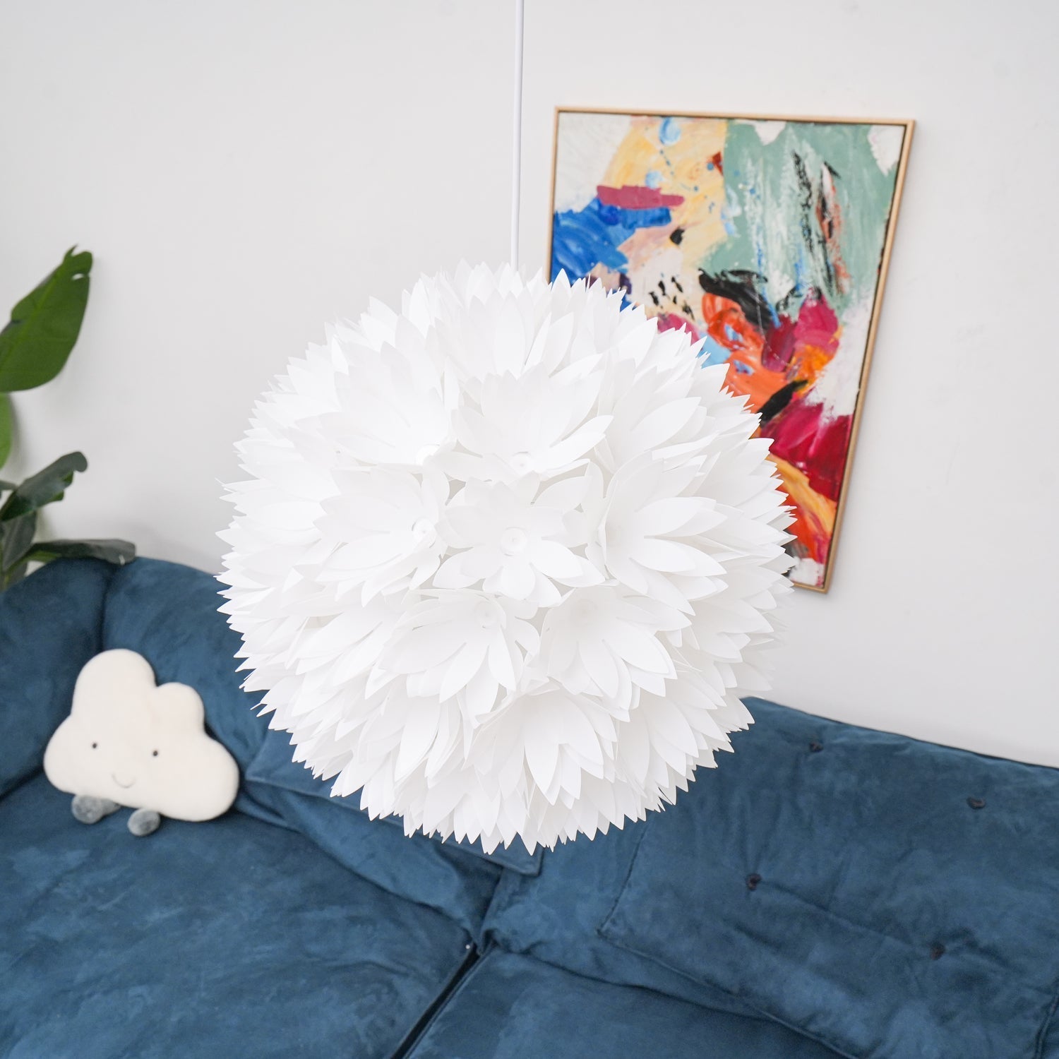 Renuiella Nordic Art Flowers Ball Pendant Light
