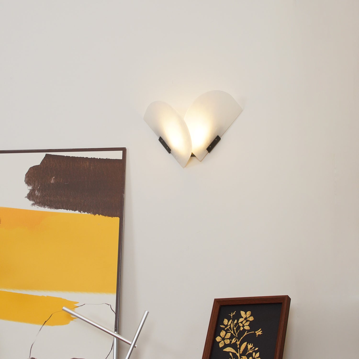 Pase Heart Alabaster Wall Light