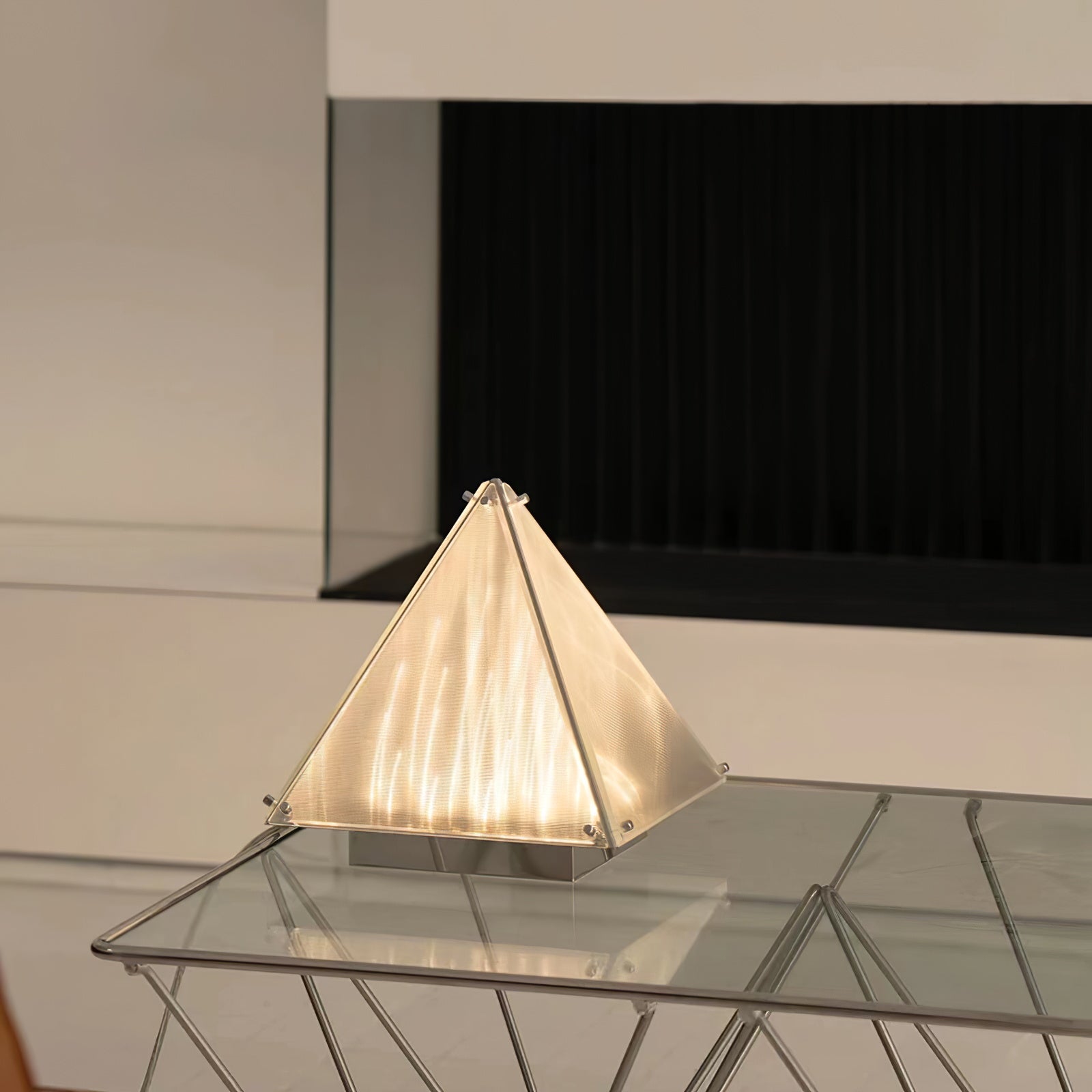 Lumoielle Table Lamp
