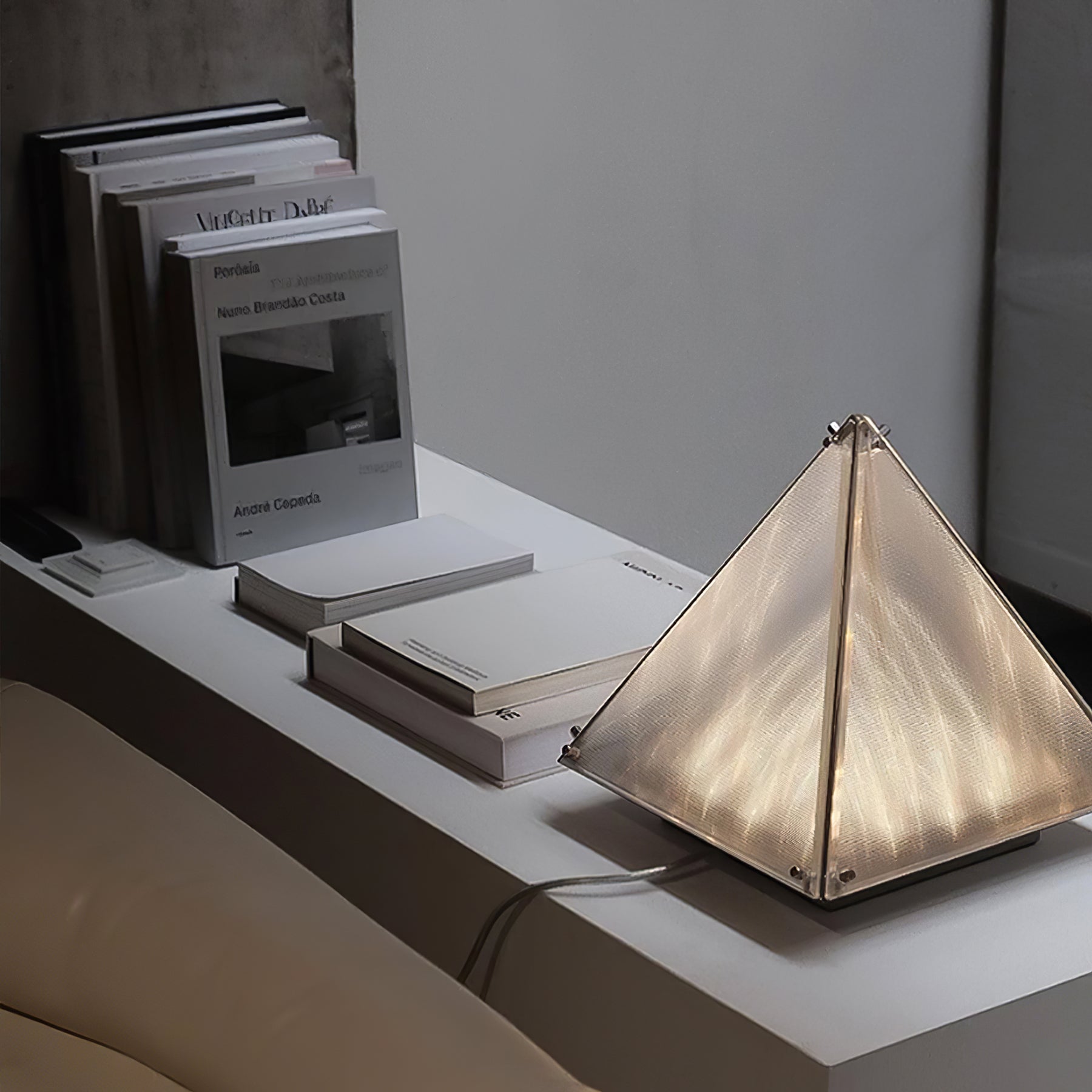 Lumoielle Table Lamp
