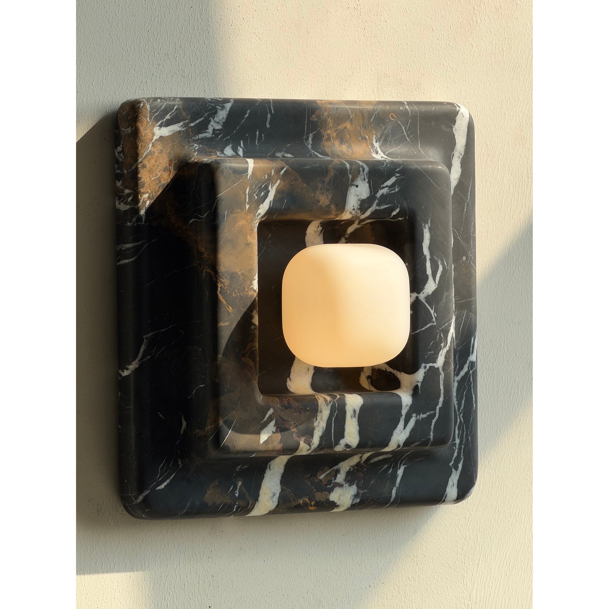 Franklin Marble Wall Lamp