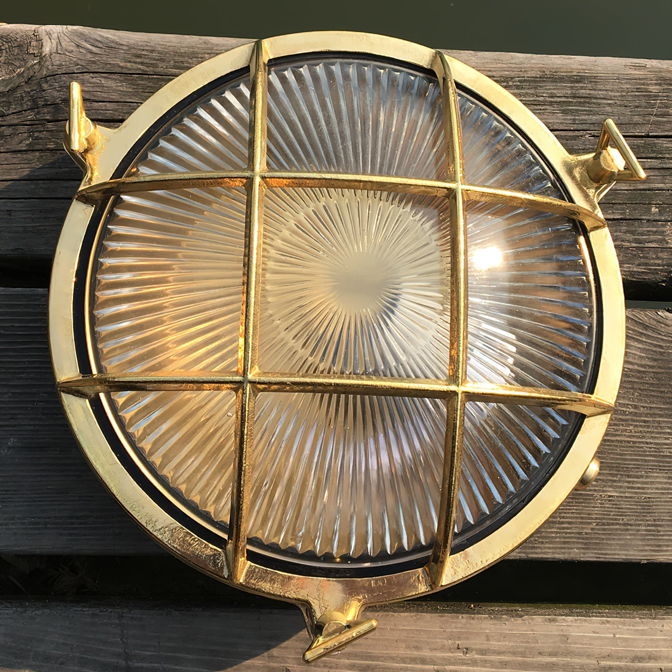 Erthearis Vintage Brass Bunker Sconce Wall Lamp