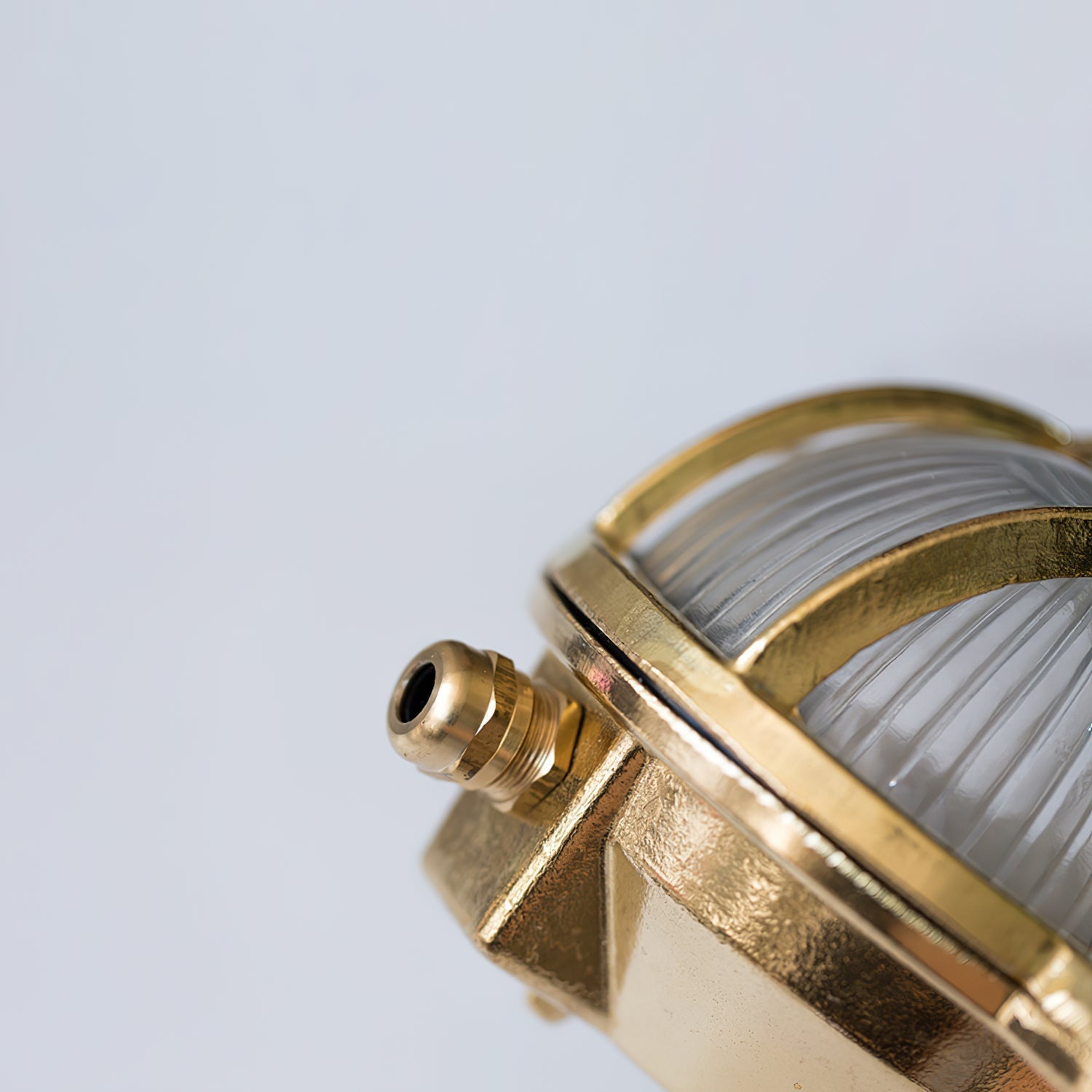 Erthearis Vintage Brass Bunker Sconce Wall Lamp