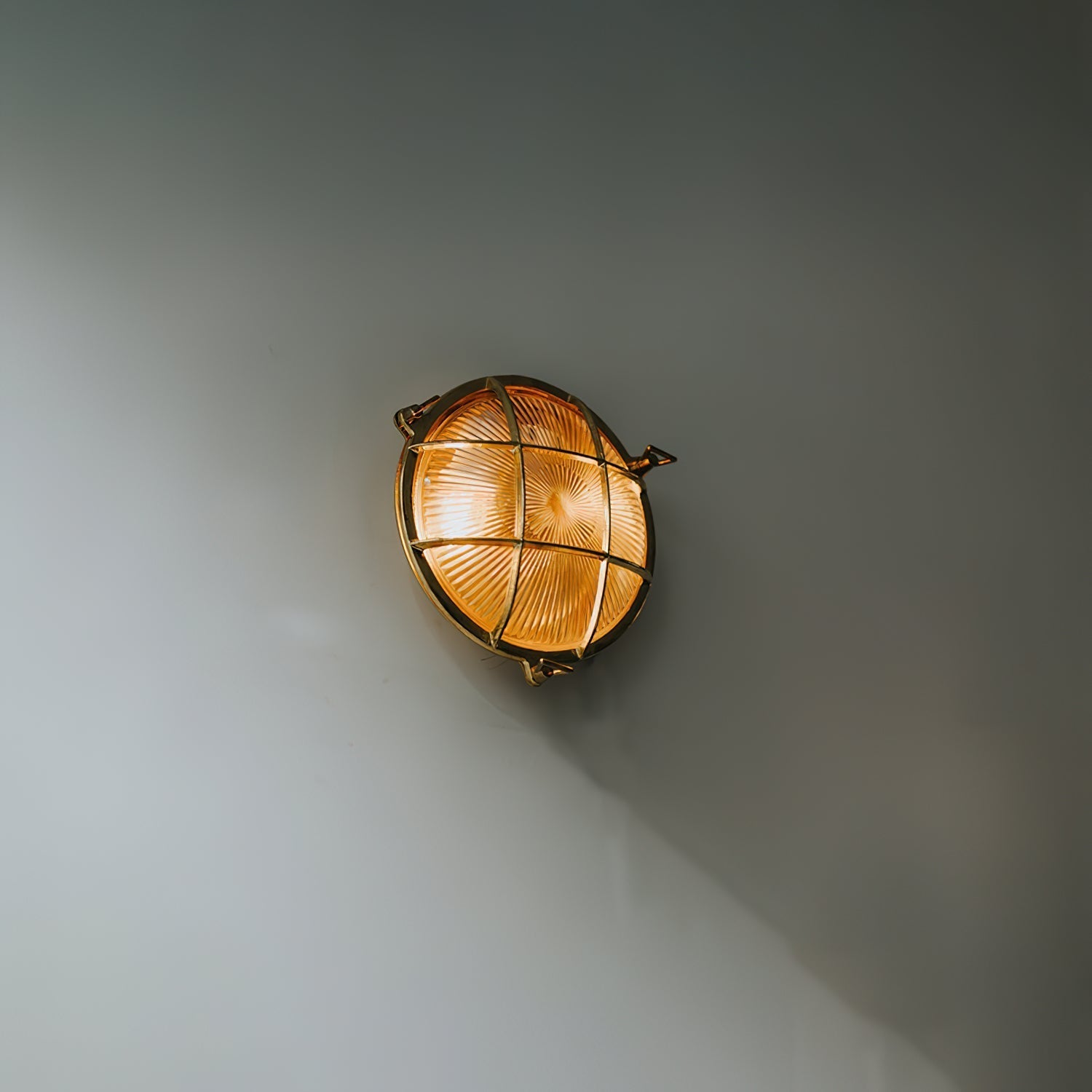 Erthearis Vintage Brass Bunker Sconce Wall Lamp