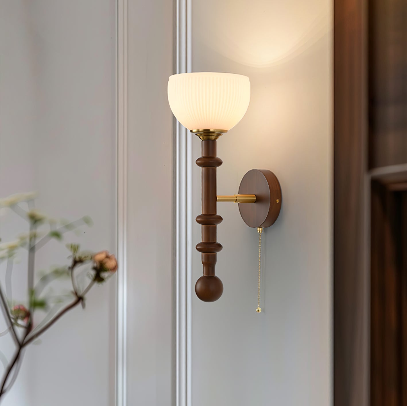 Hilda Roma Elegance Wood Sconce Wall lamp