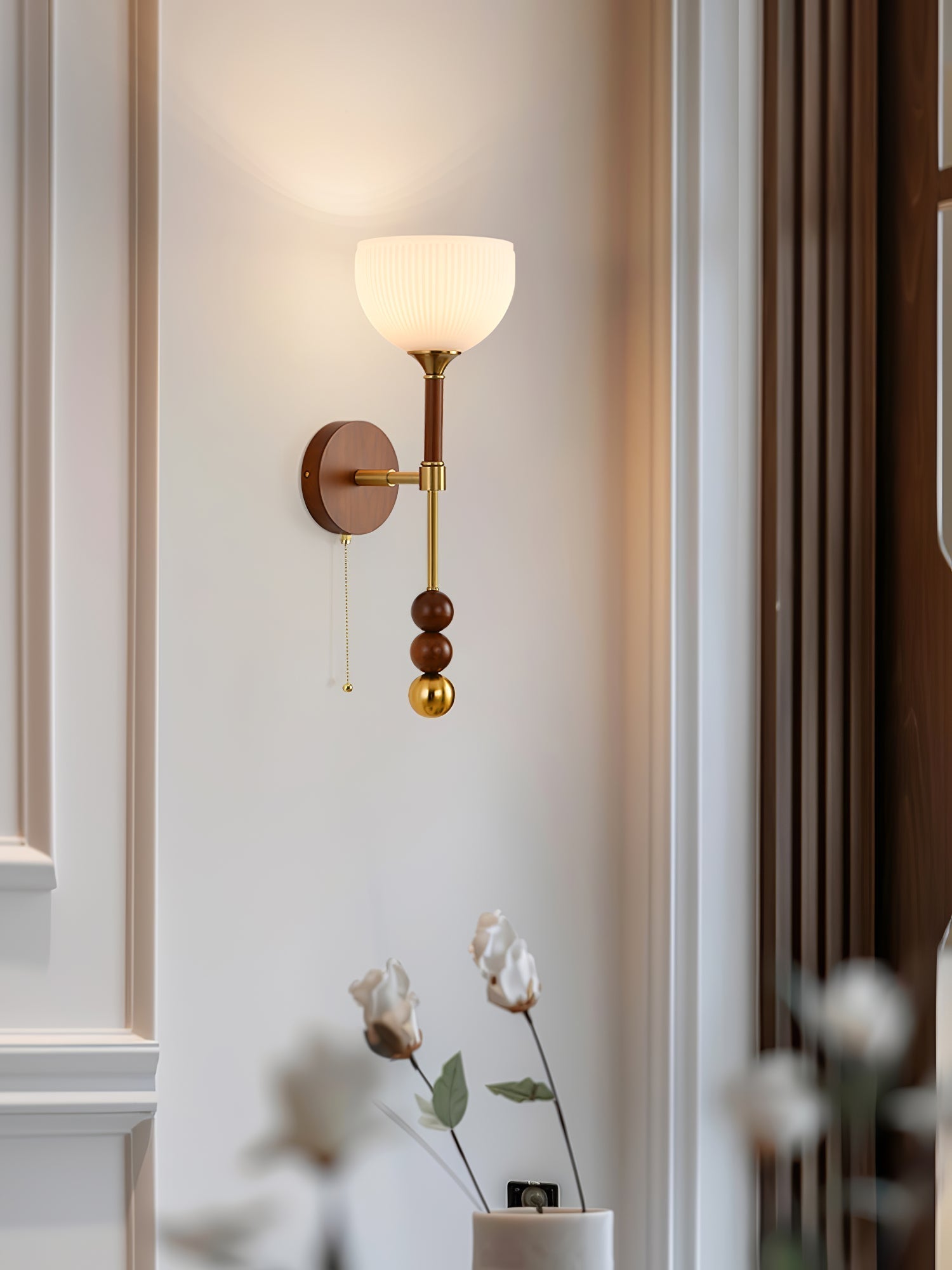 Hilda Roma Elegance Wood Sconce Wall lamp