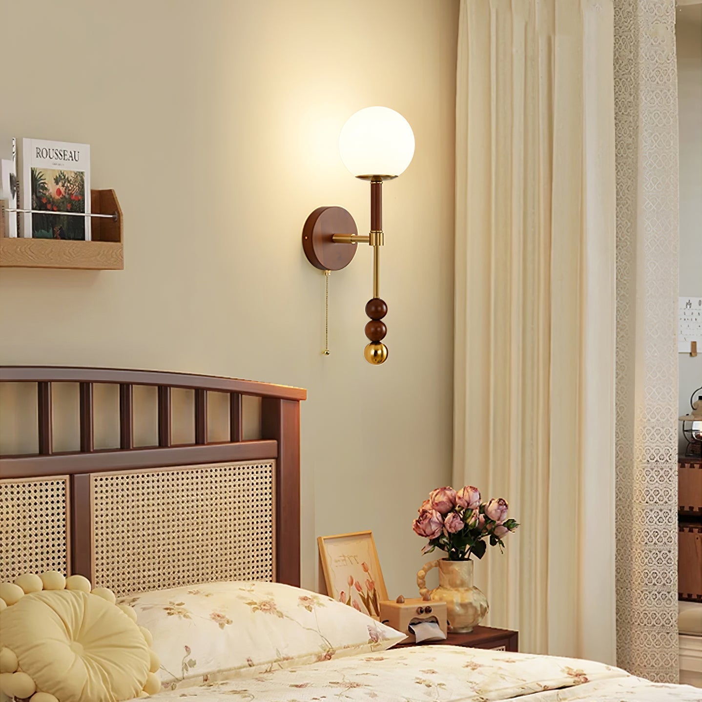 Hilda Roma Elegance Wood Sconce Wall lamp