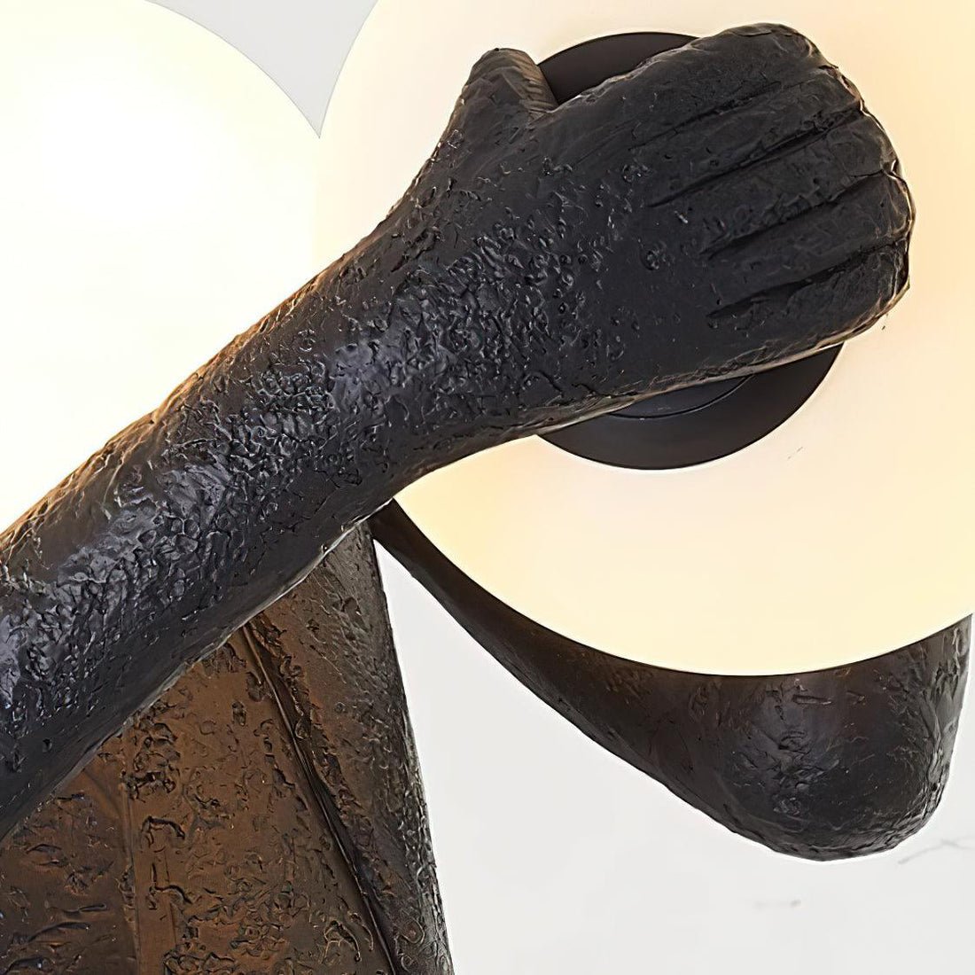 Seloia Gentleman Sculpture Floor Lamp