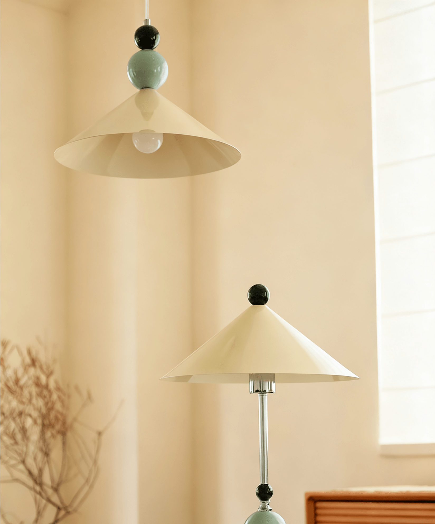 Calyreon Orb Pendant Light