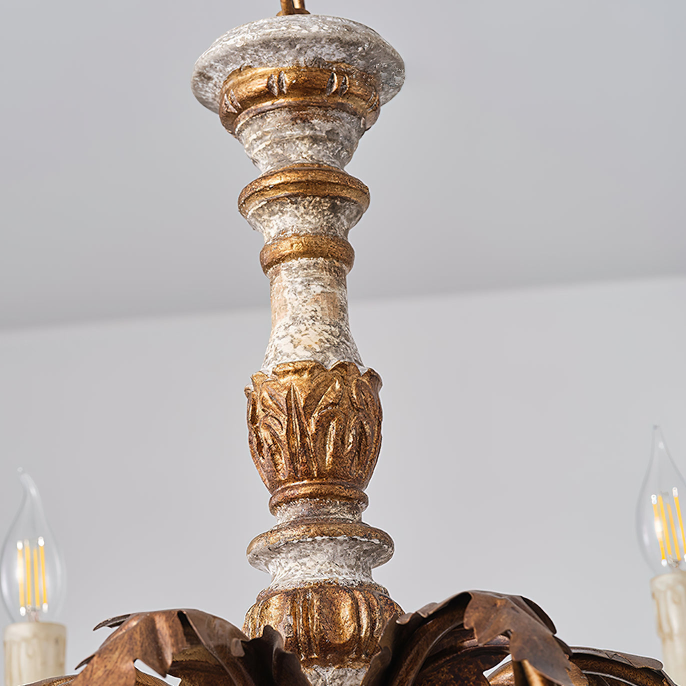 Elyenira Crystal Chandelier