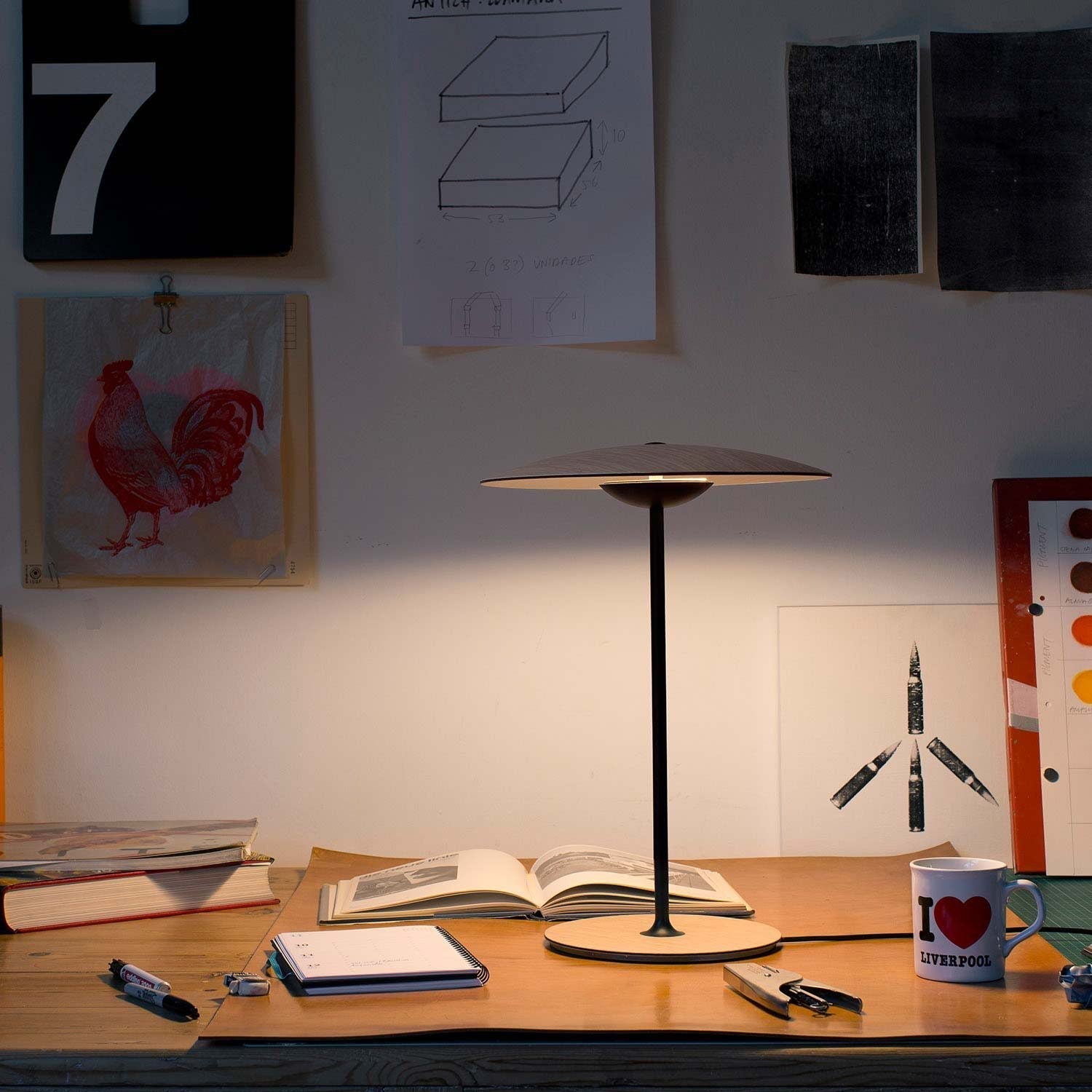 Elaarelia Table Light Slim Minimalist