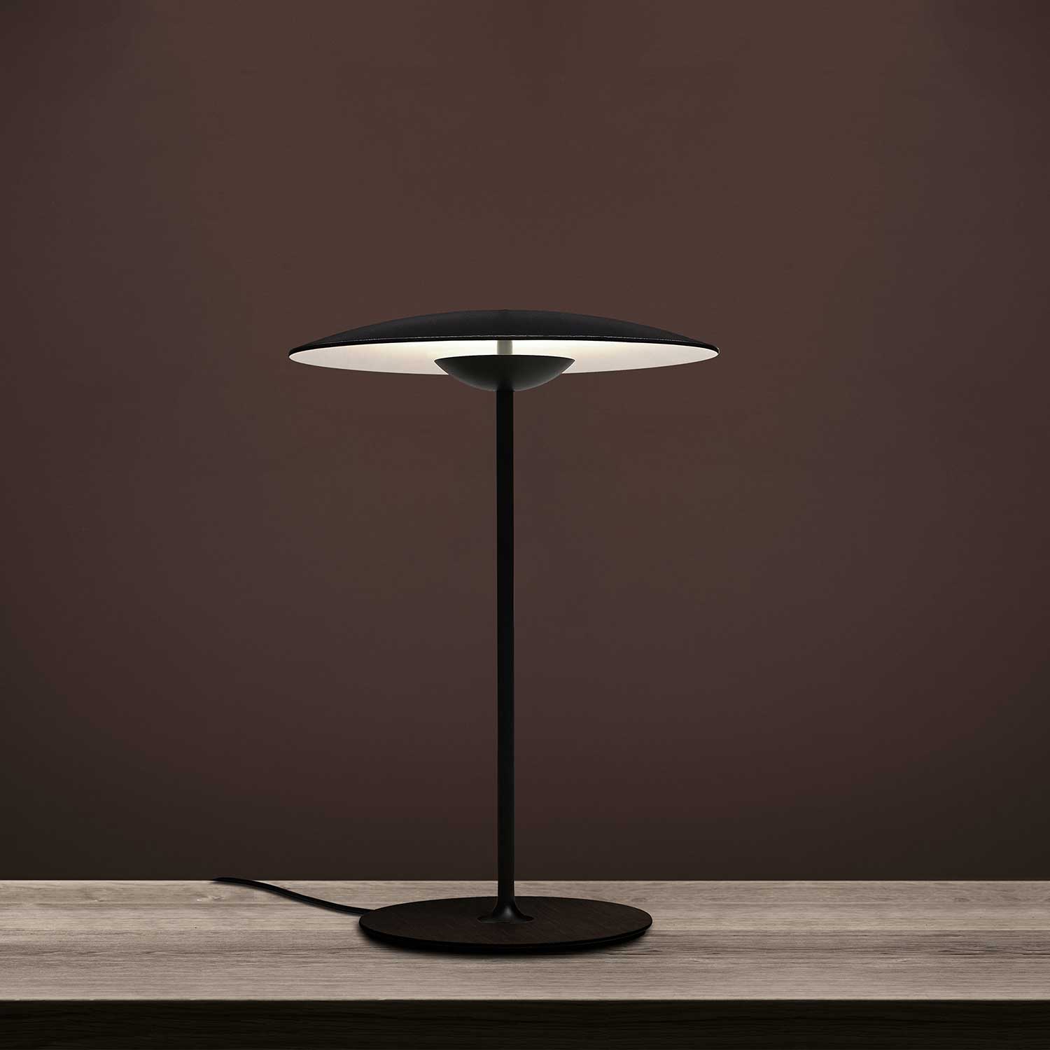 Elaarelia Table Light Slim Minimalist