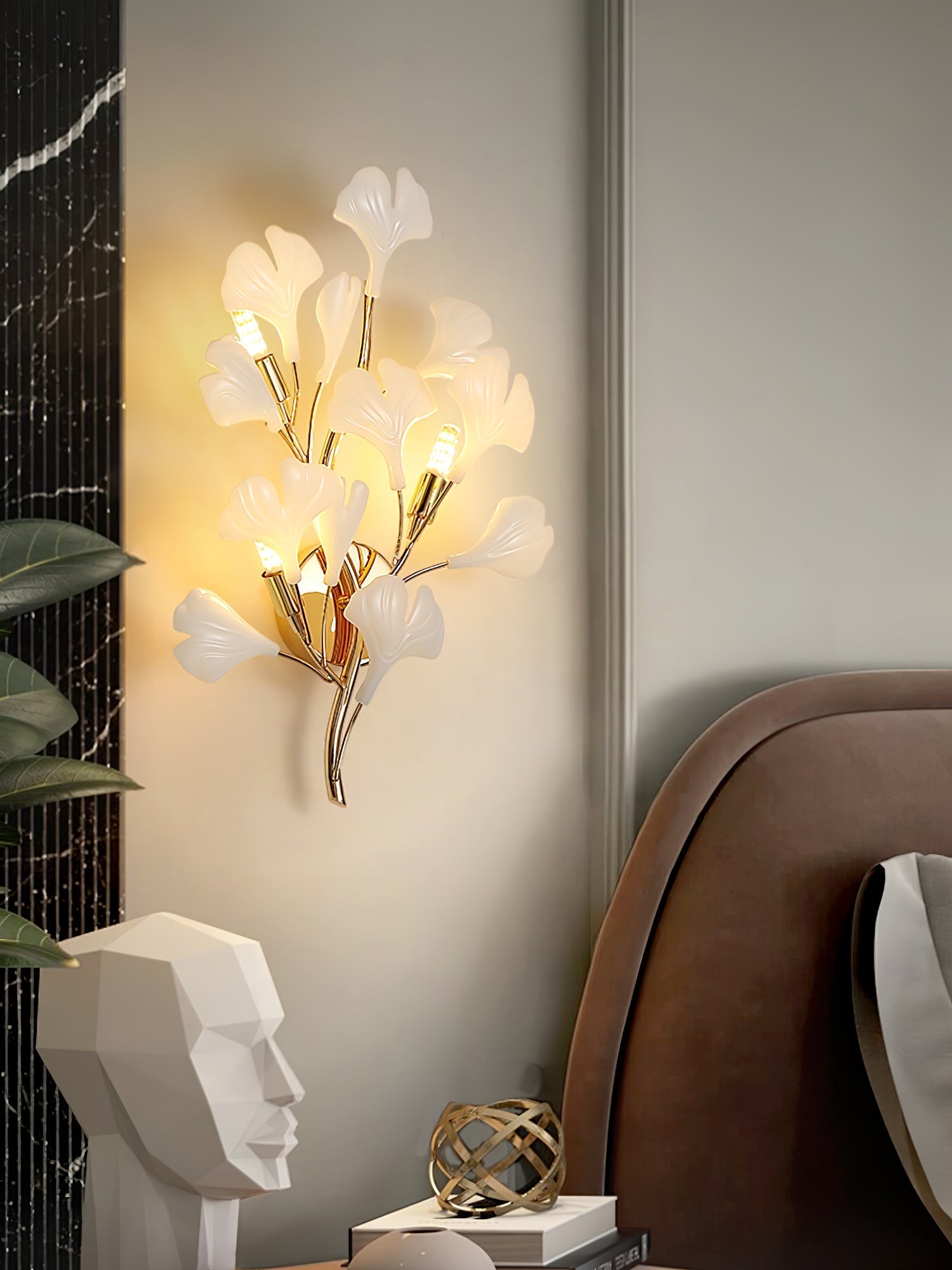 Oakes Postmodern Luxury Gingko Ceramics Wall Lamp