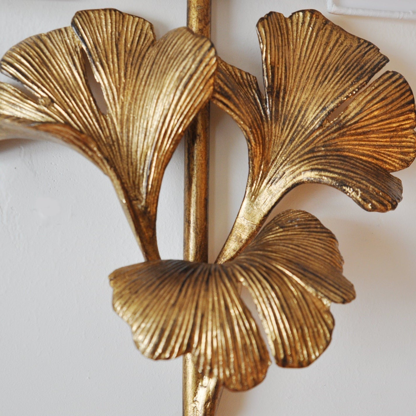 Silva Ginkgo Leaf Wall Lamp
