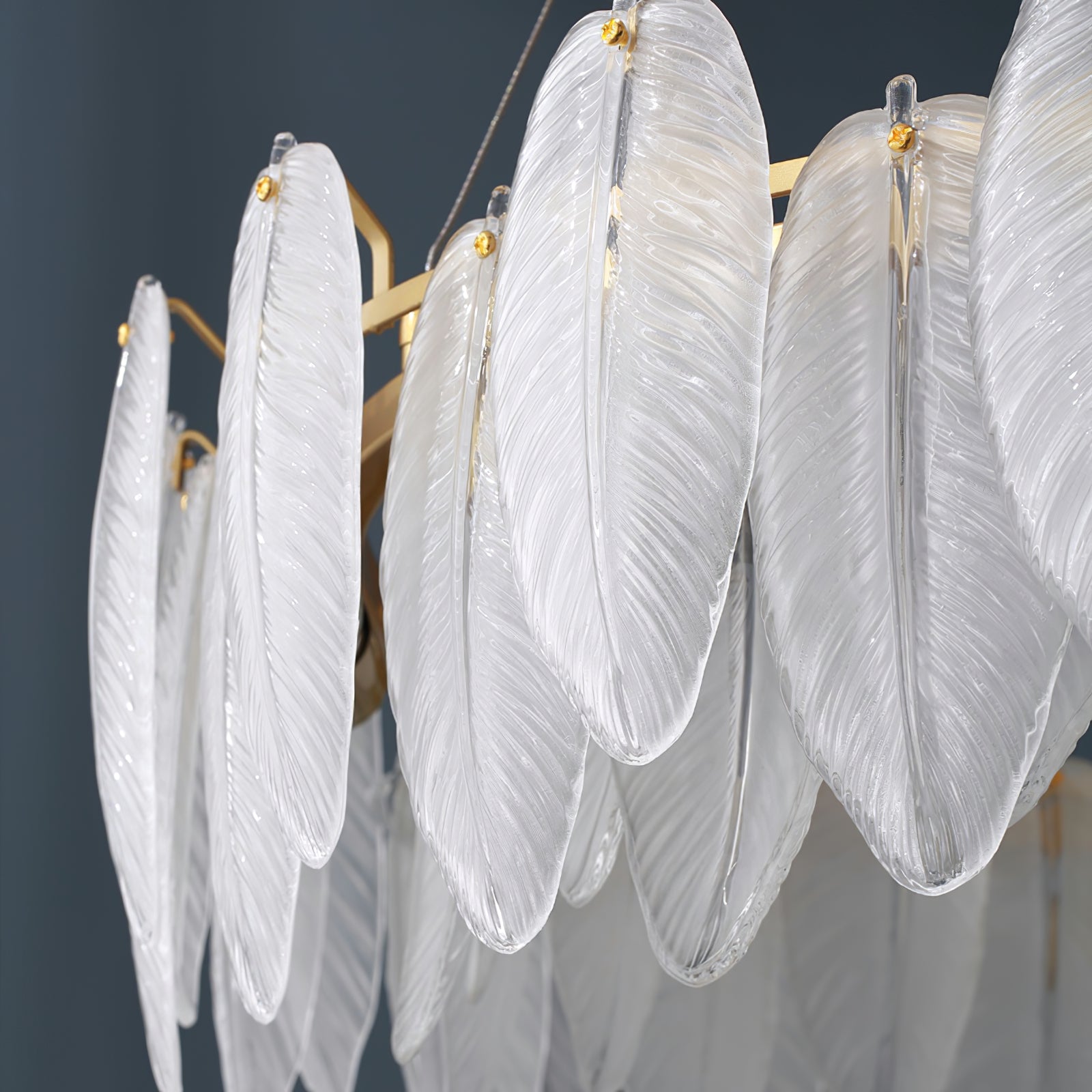 Celuissa Chandelier Feather Glass Frosted Layered