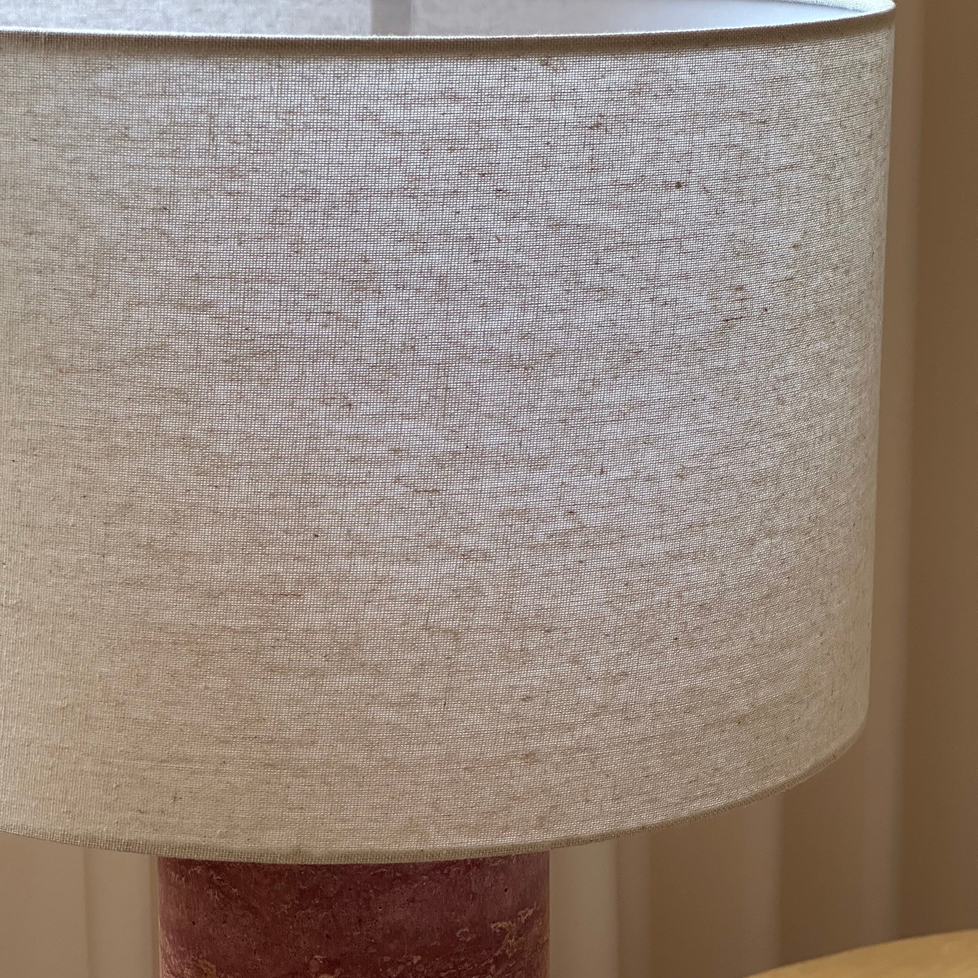 Avenanette Table Lamp