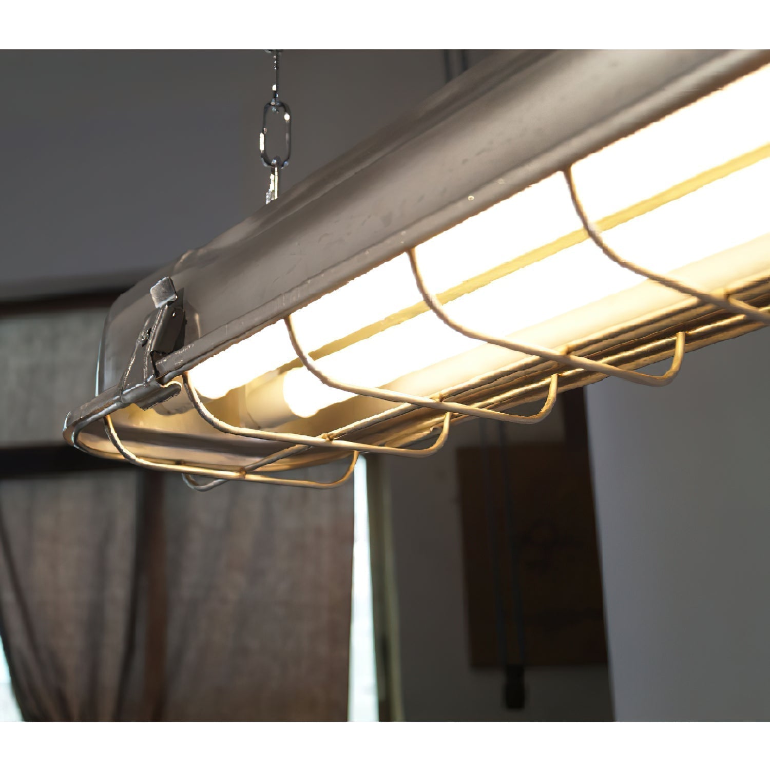 Rowand Pendant Light