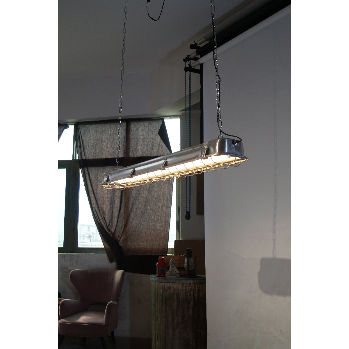 Rowand Pendant Light