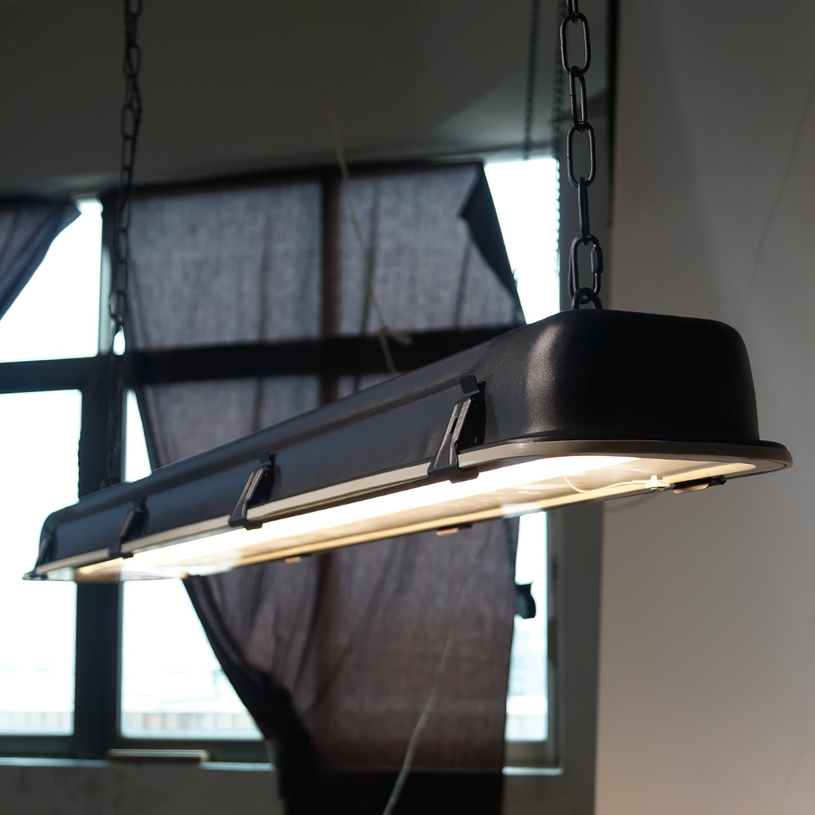 Dinil Pendant Light