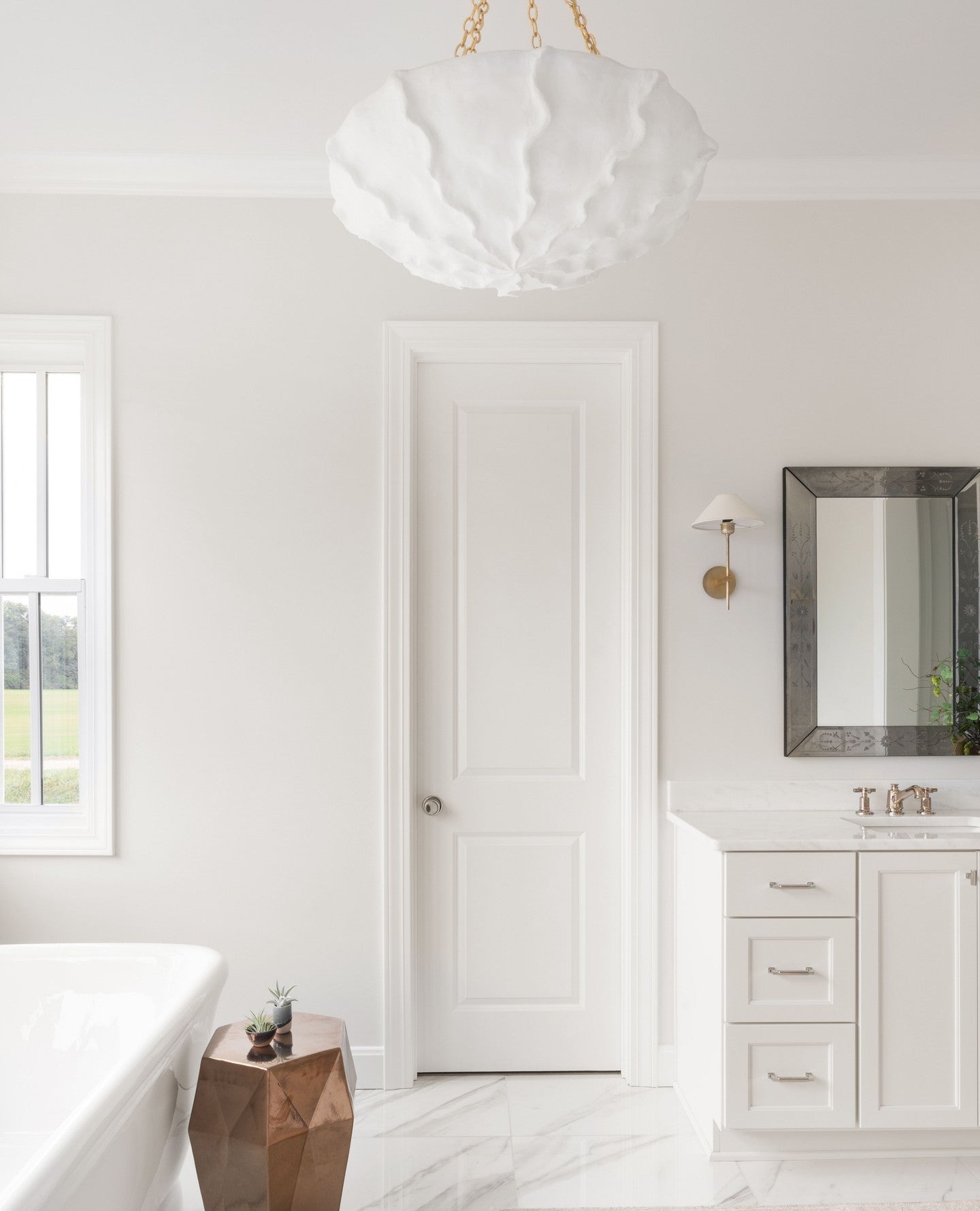 Orelisira Wall Lamp
