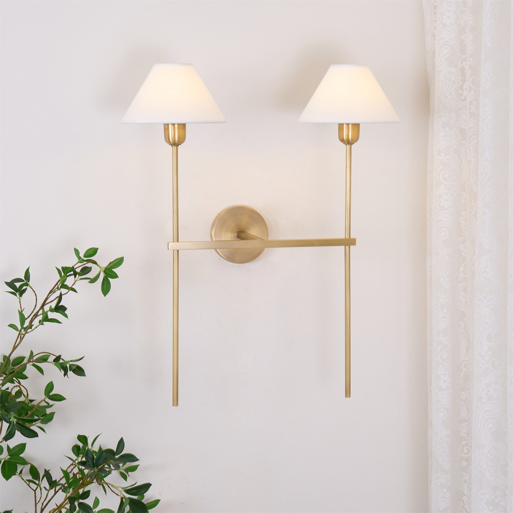 Orelisira Wall Lamp