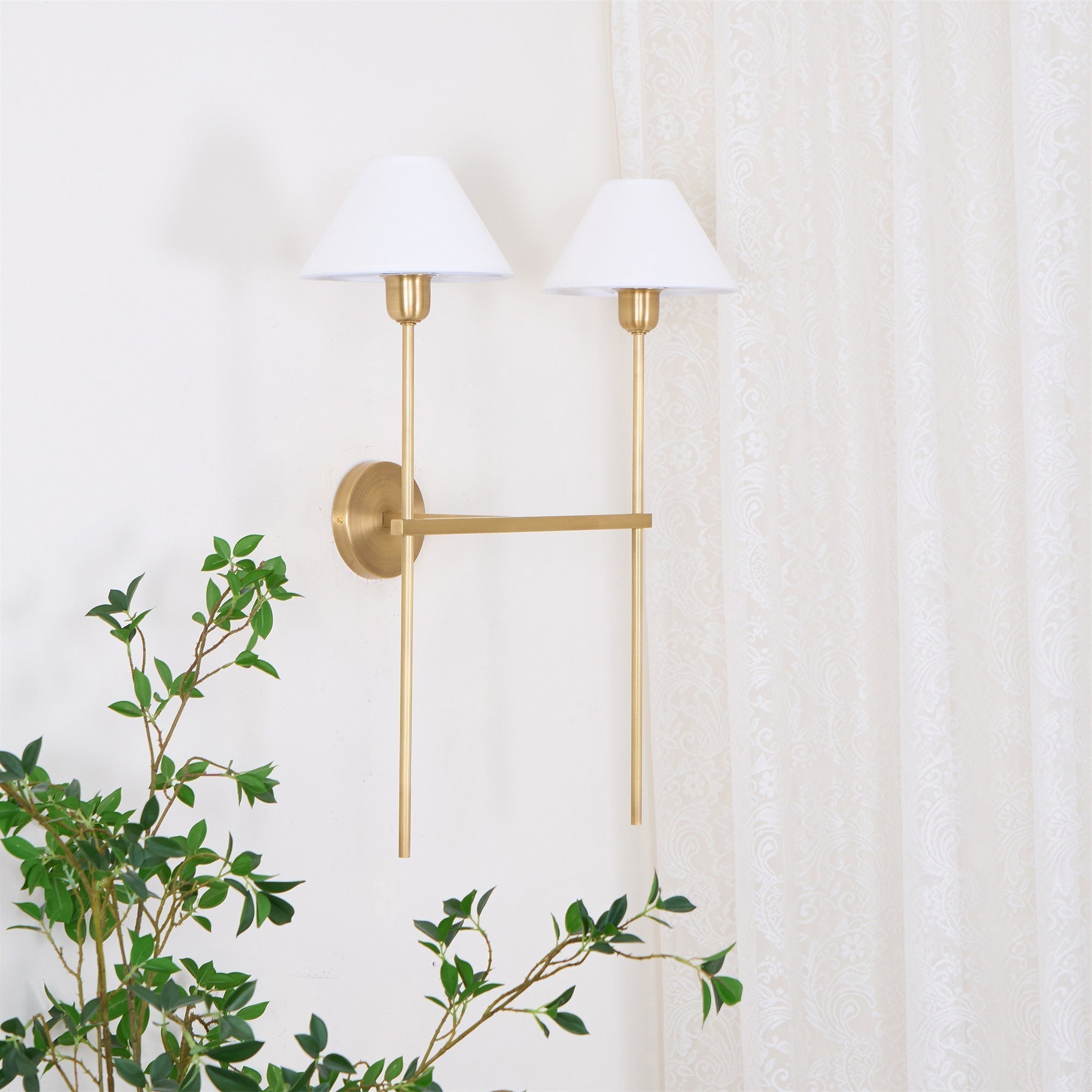 Orelisira Wall Lamp