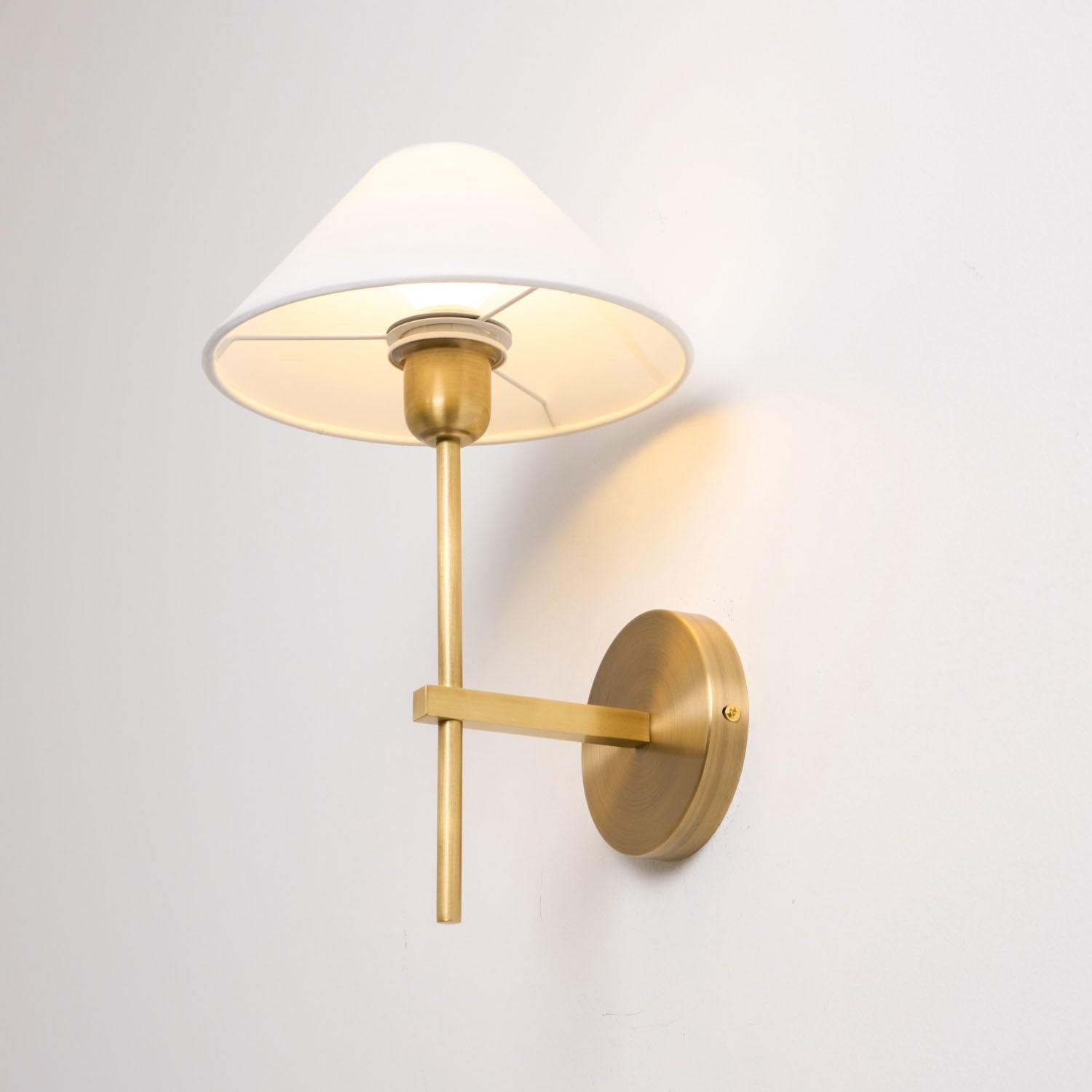 Orelisira Wall Lamp