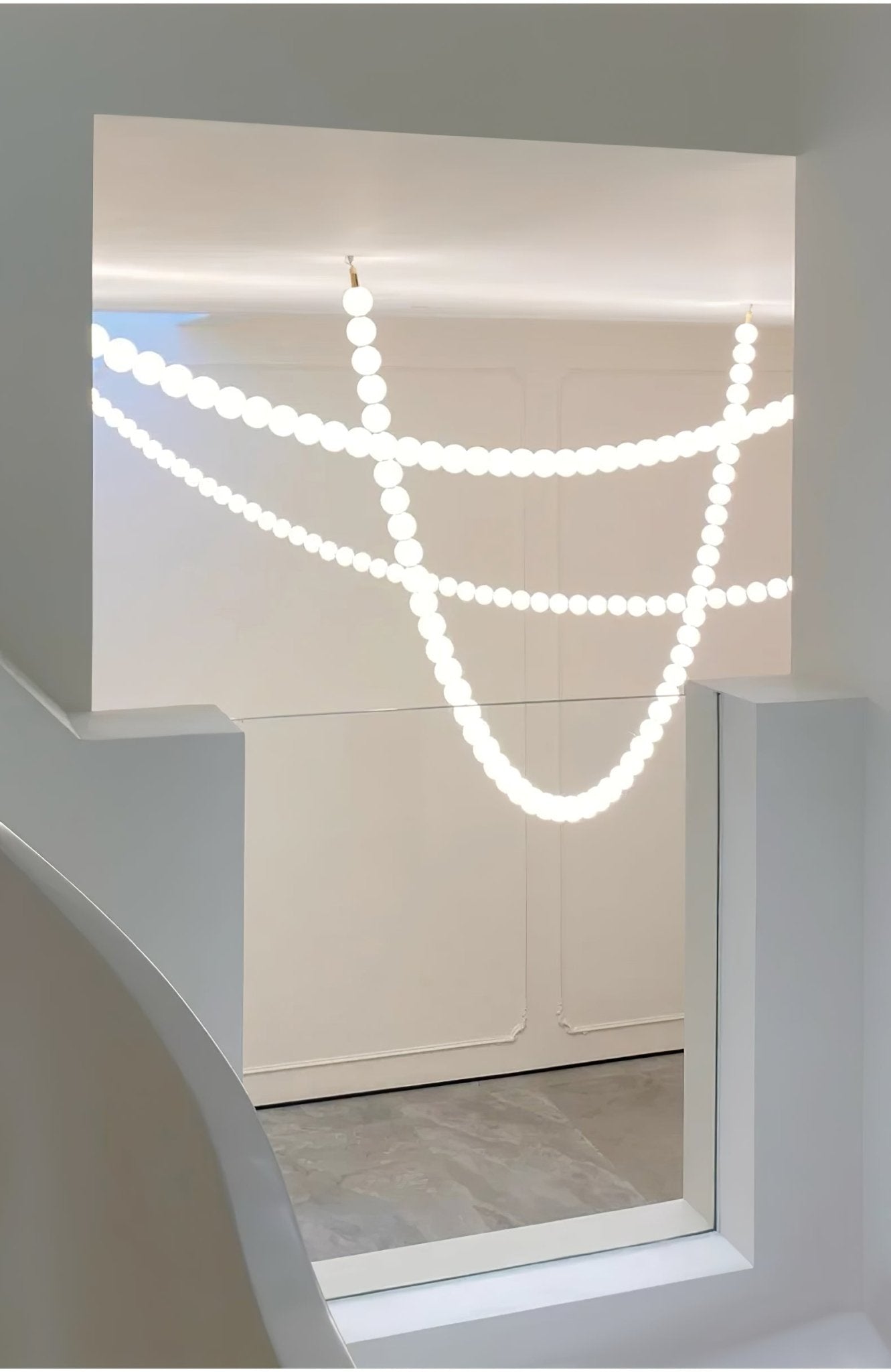 Zalvarin Brass Sputnik Chandelier - Neutral Decor