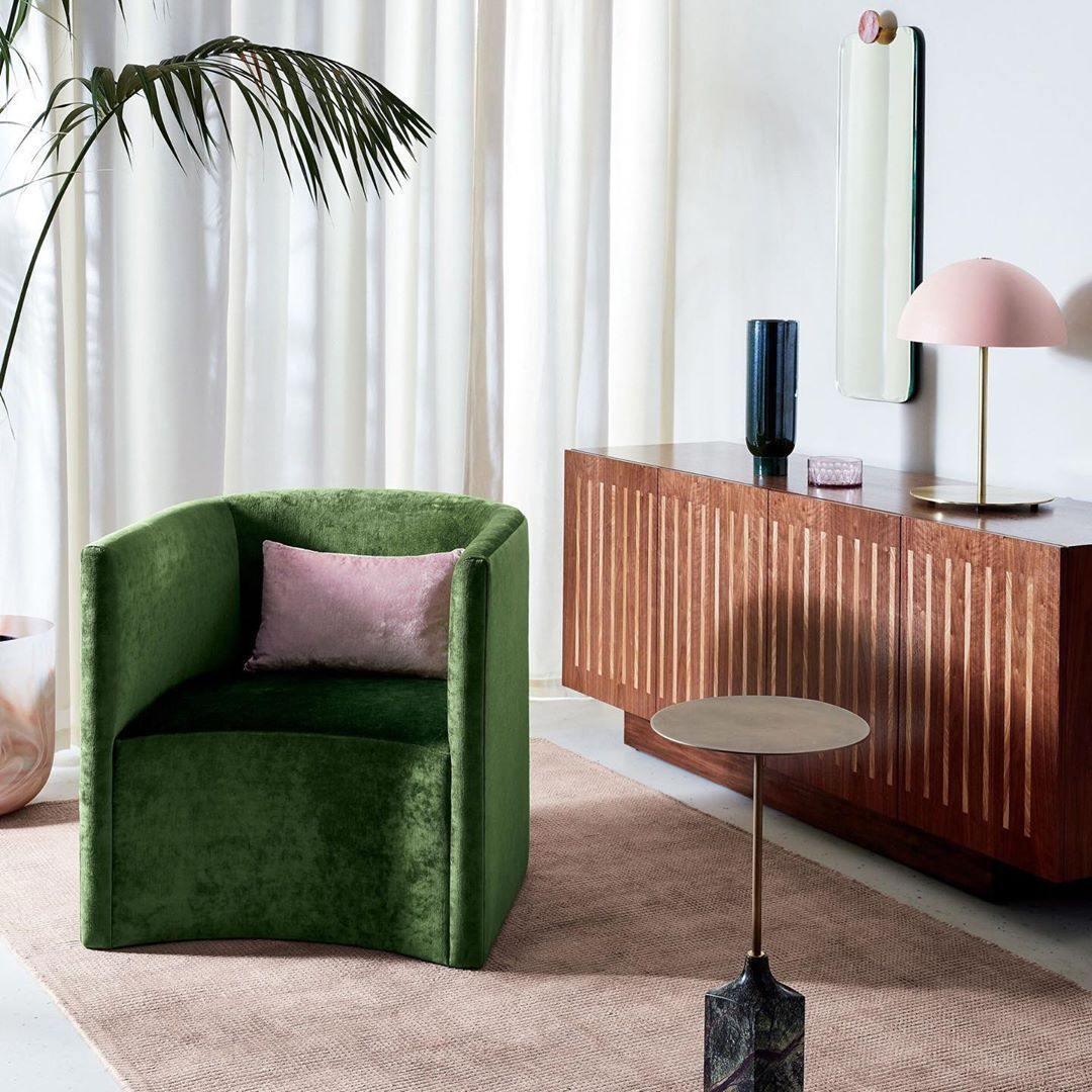 Brioth Acrylic Scandinavian Table Lamp