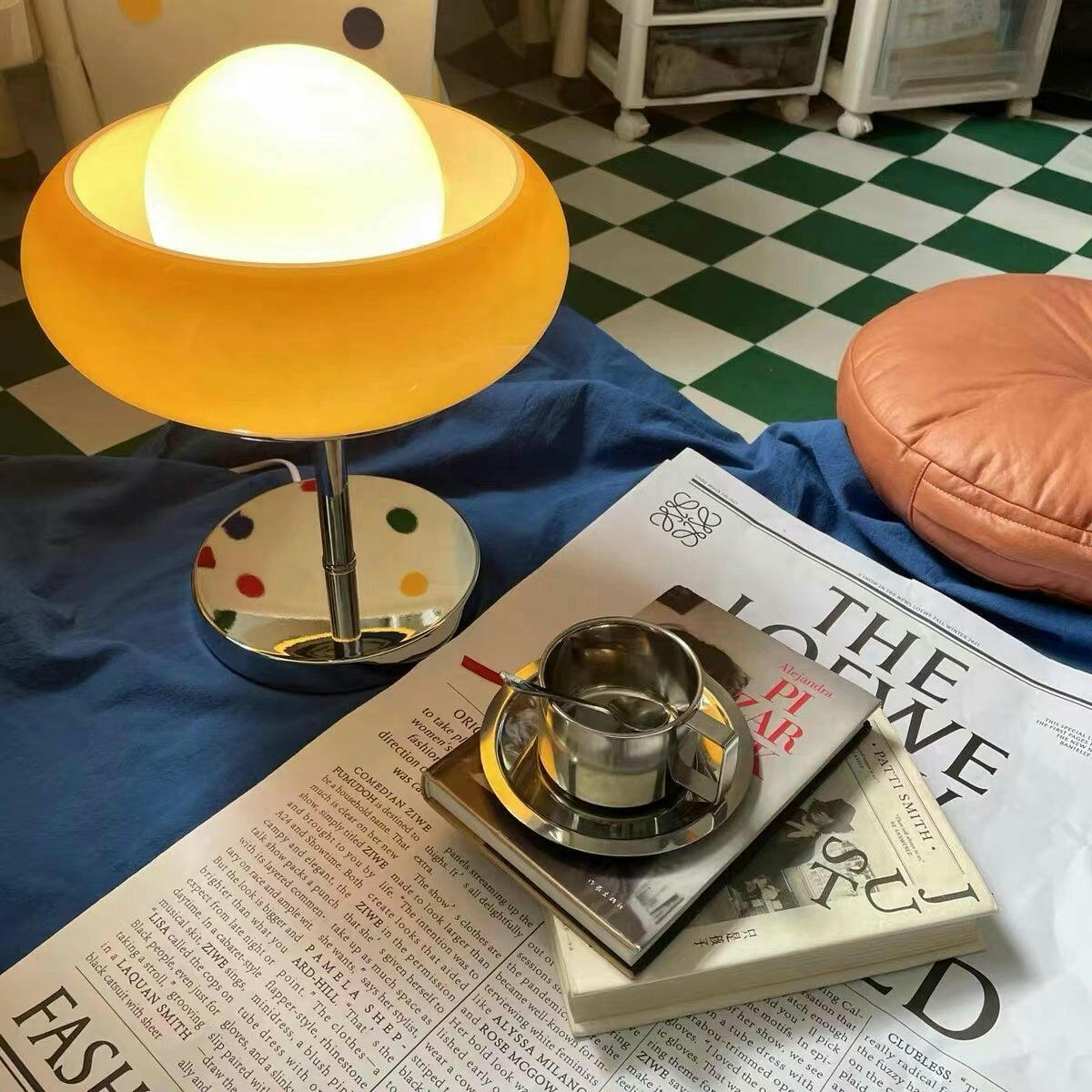 Solise Glass Retro Table Lamp