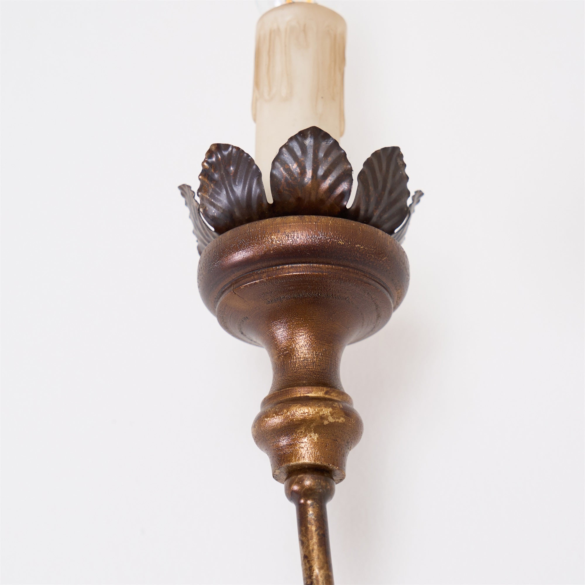 Avelaris Wall Lamp