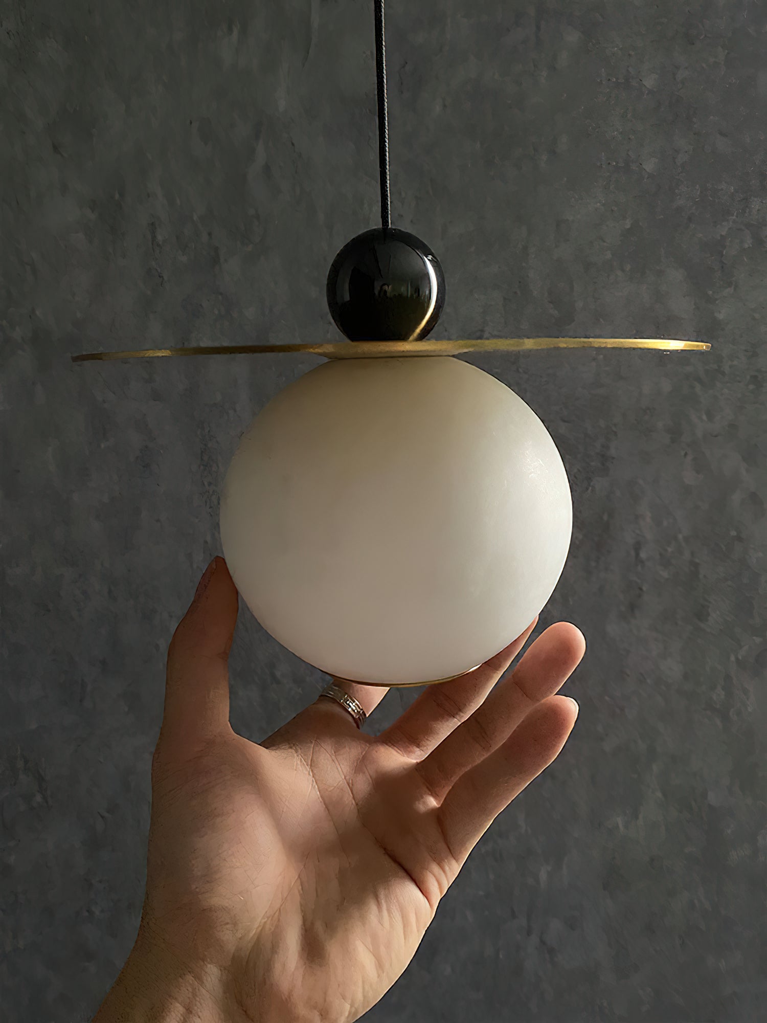 Orelorelia Pendant Light
