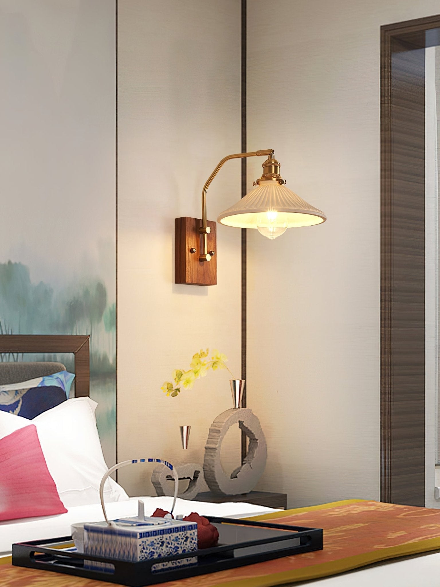 Umeris Elegance Vintage Walnut Wall Lamp