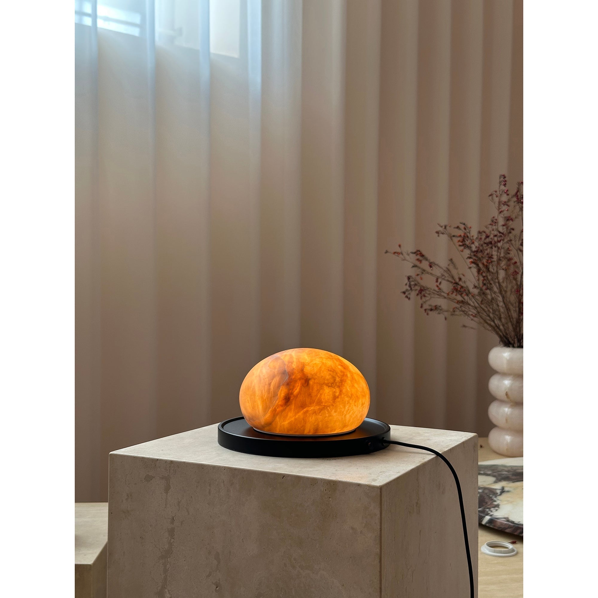 Seliaine Table Lamp