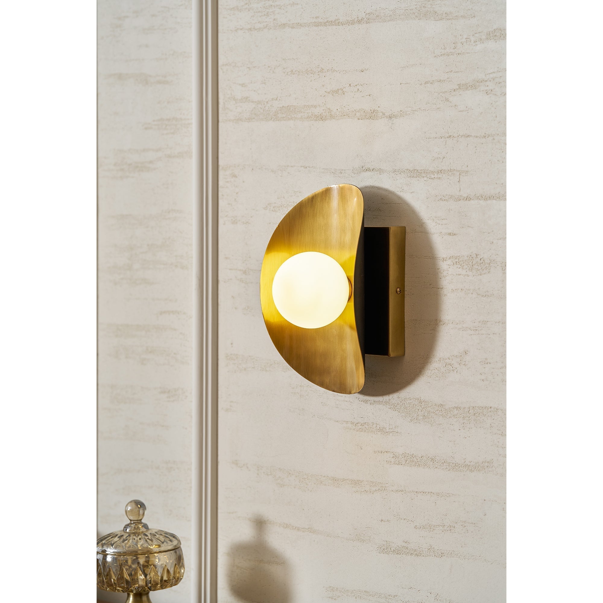Caloielle Wall Lamp
