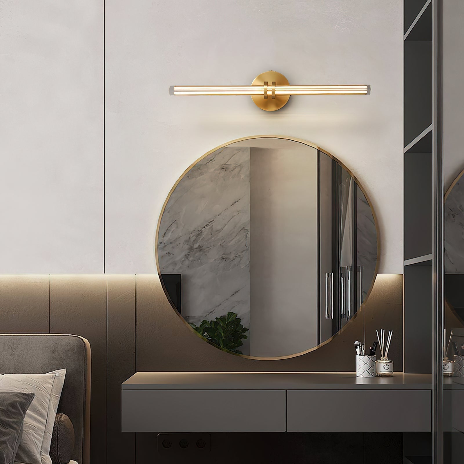 Eliot Wall Lamp