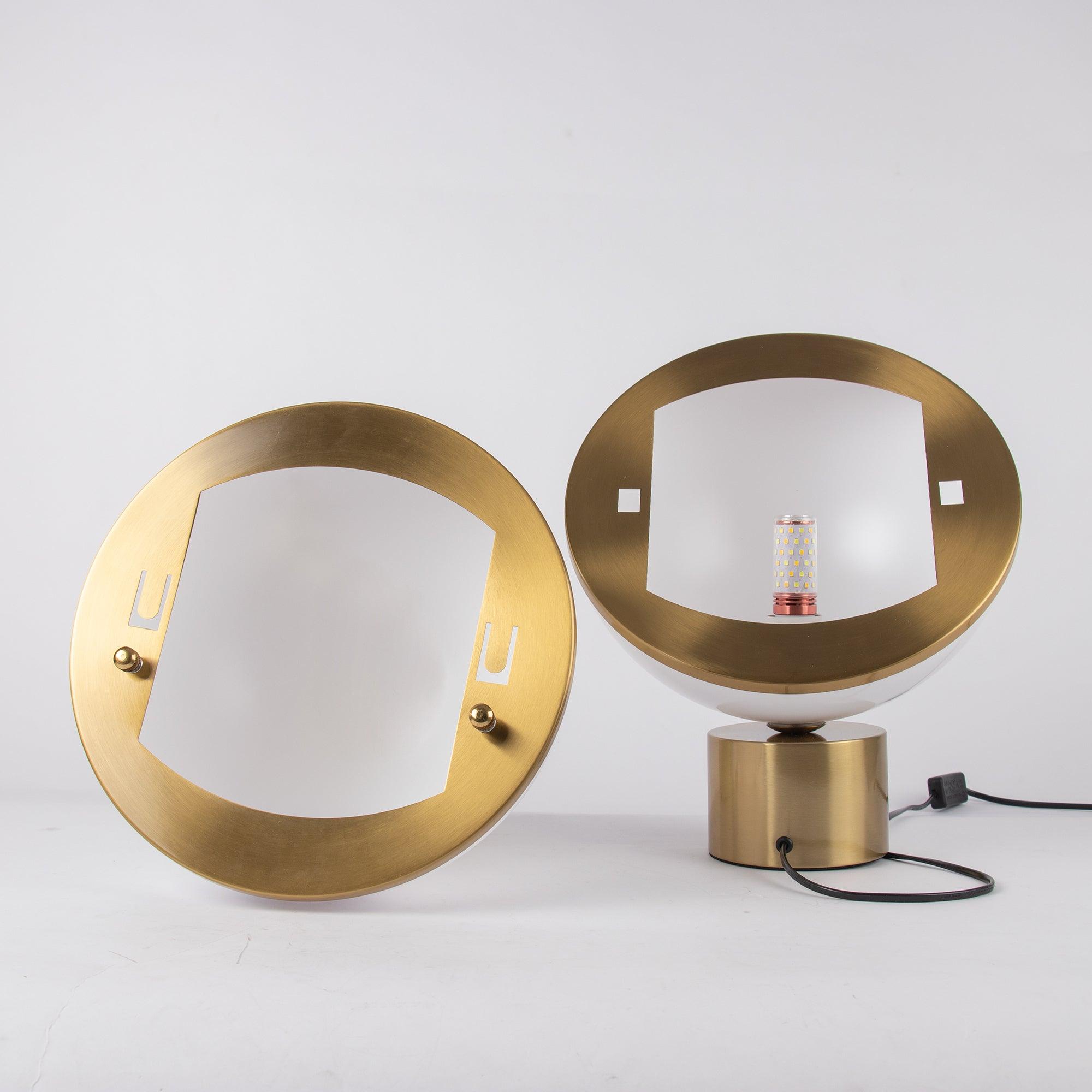 Solaria Futuristic Table Lamp