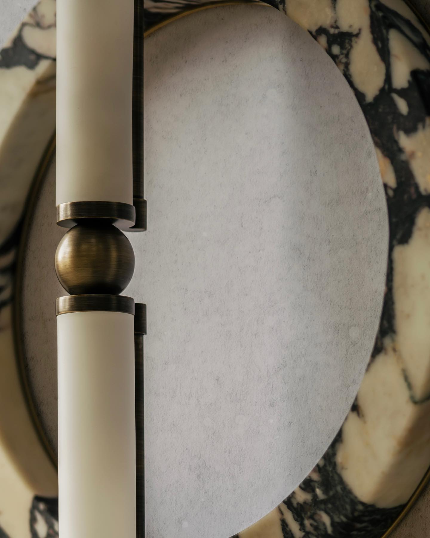 Miyal Wall Lamp