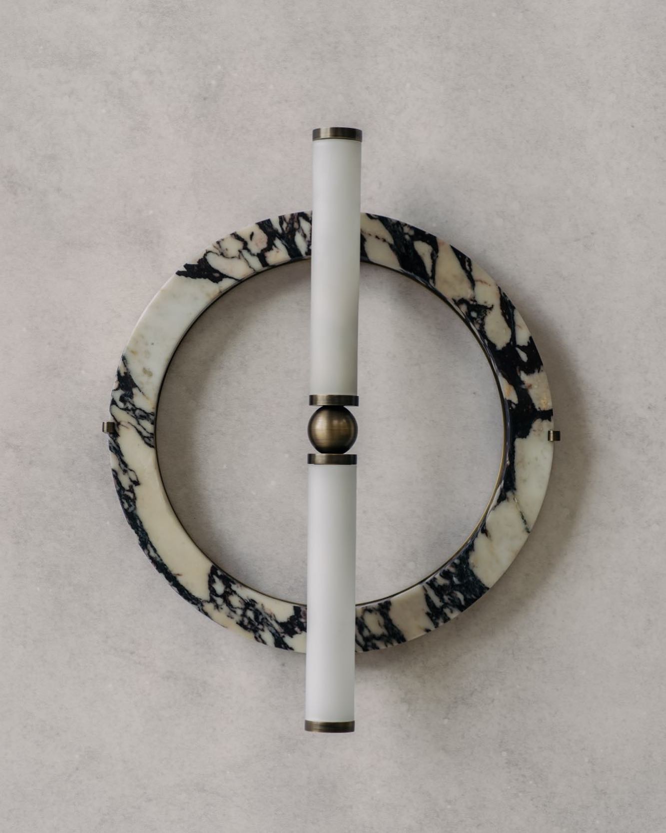 Miyal Wall Lamp