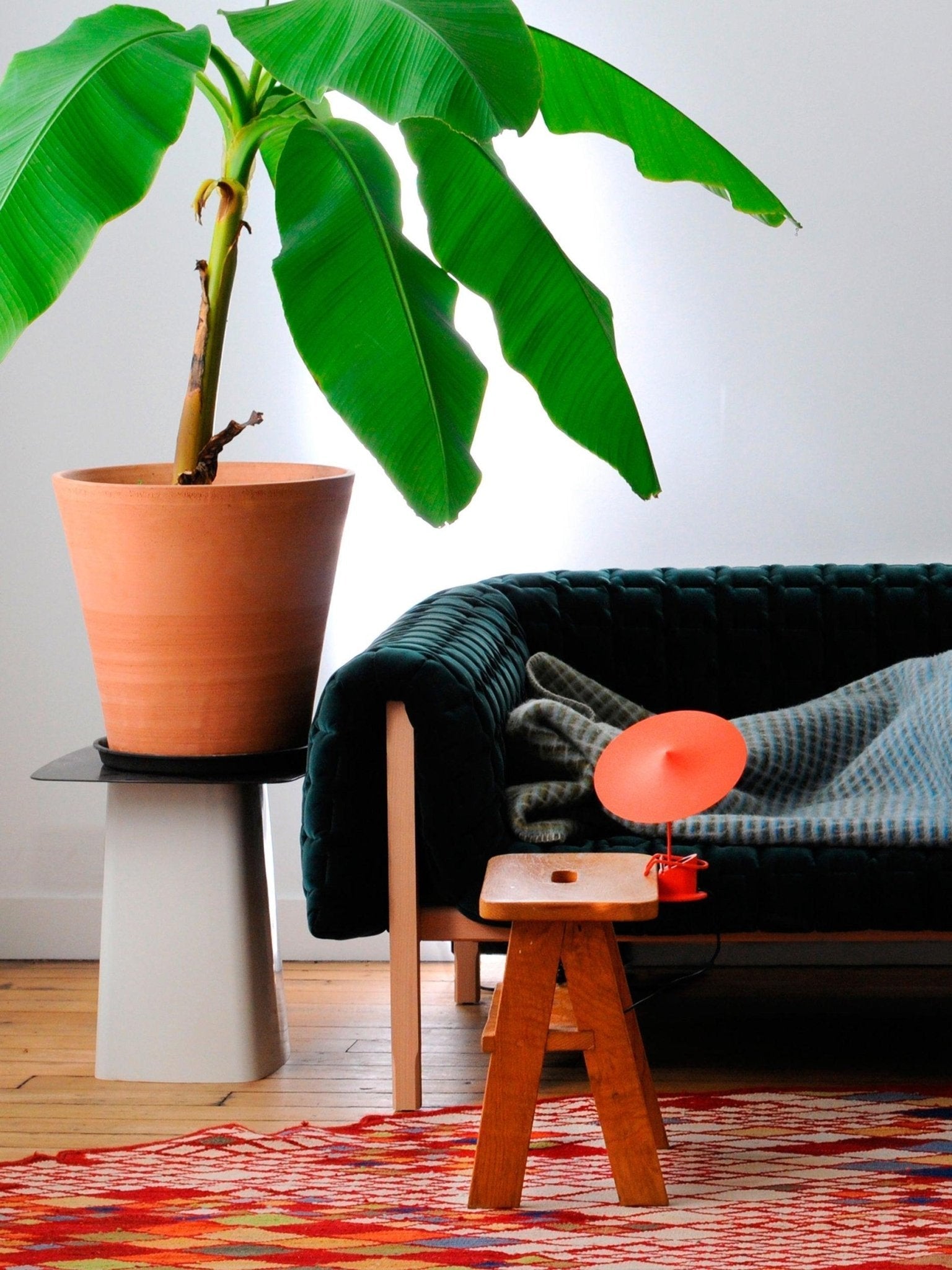 Lumoce Futuristic Table Lamp
