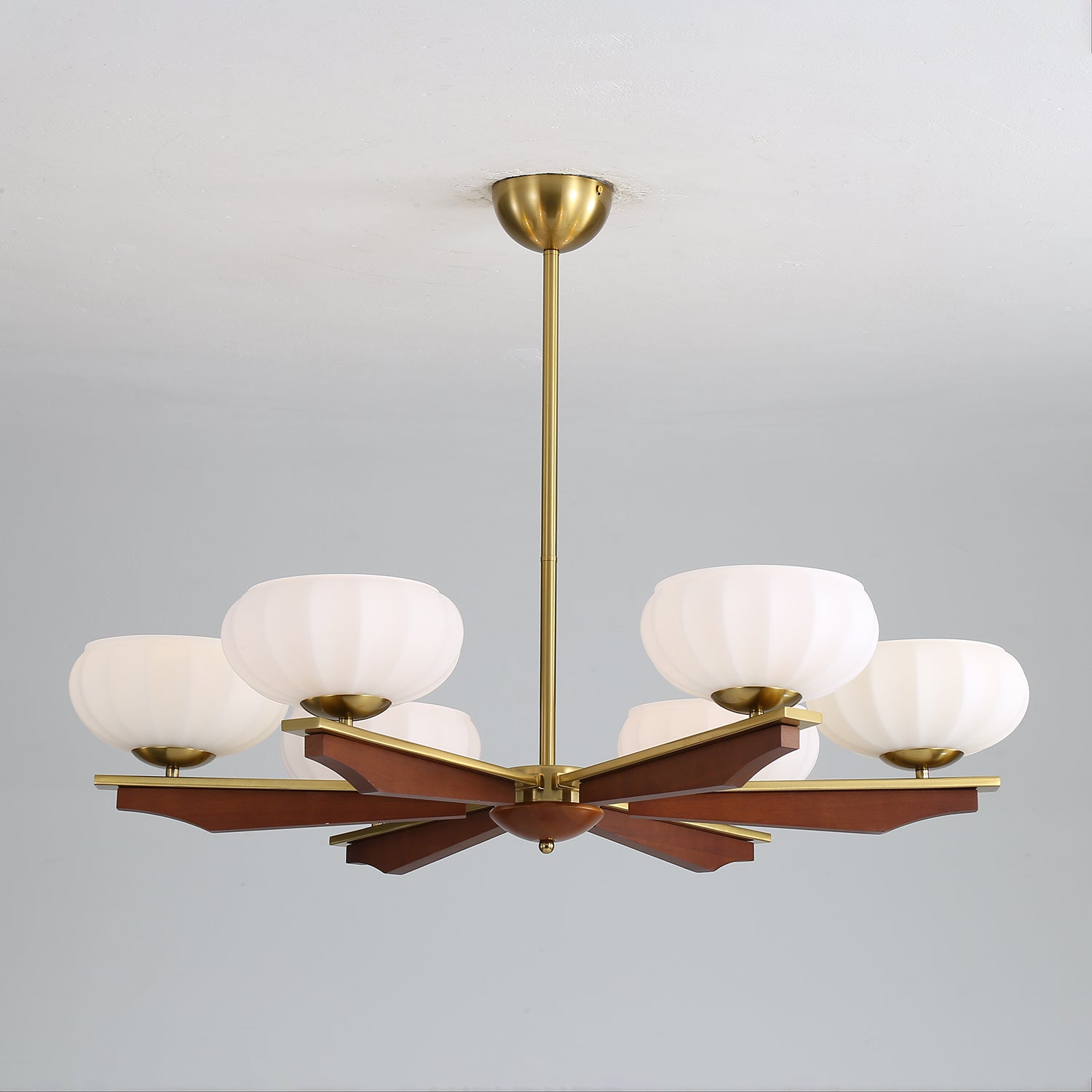 Uzoror Traditional Elegance Vintage Wood Chandelier