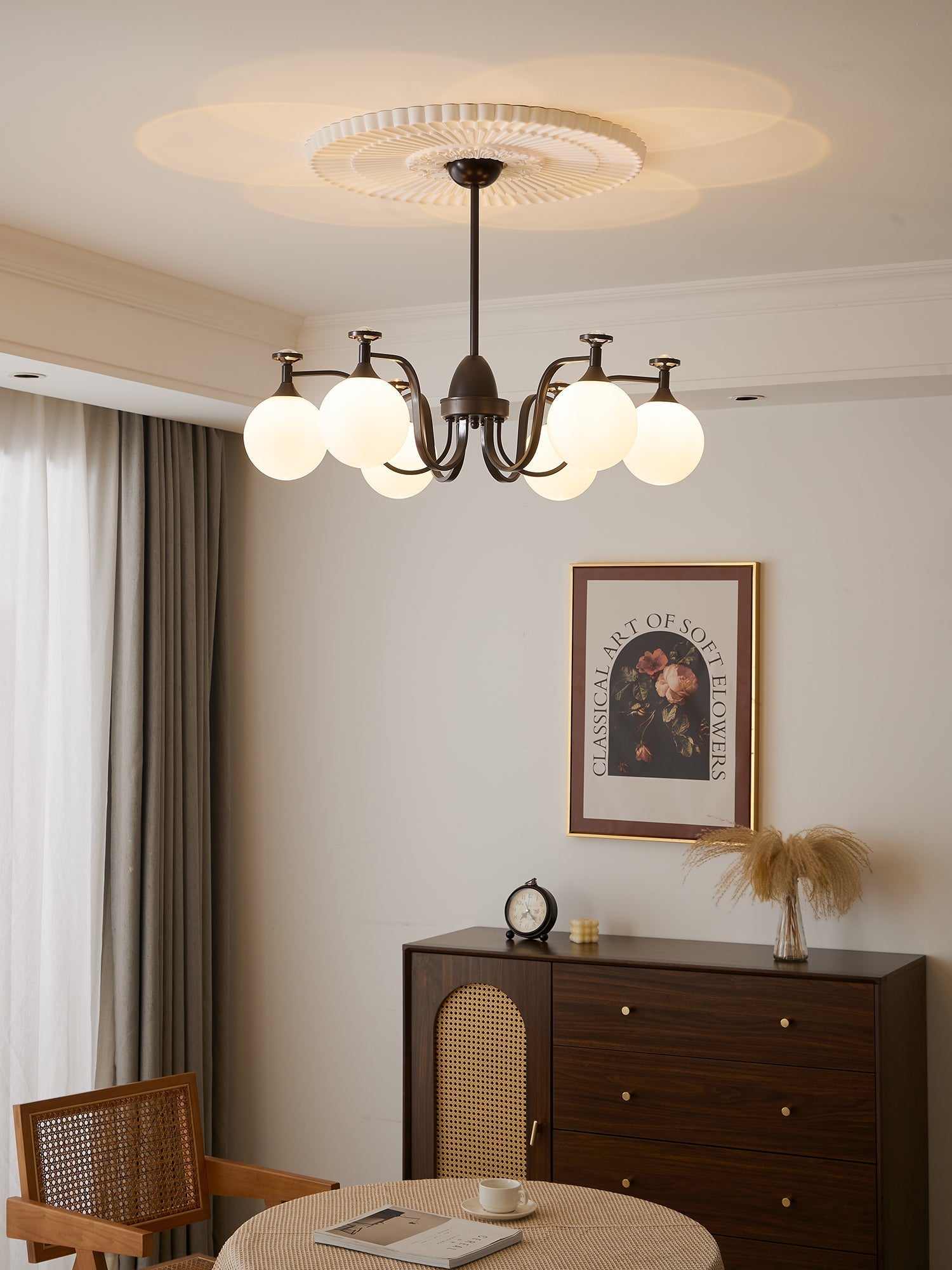 Zotheira Elegance Vintage Glass Chandelier