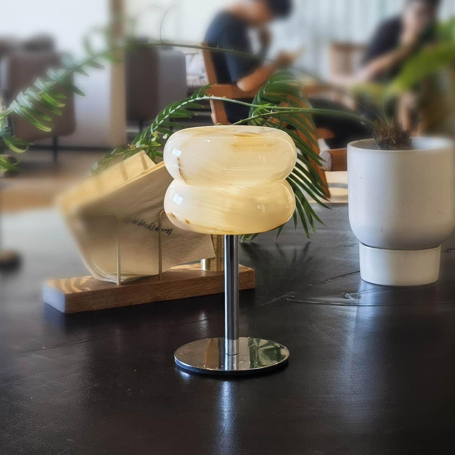 Nivaraine Alabaster Donut Table Lamp